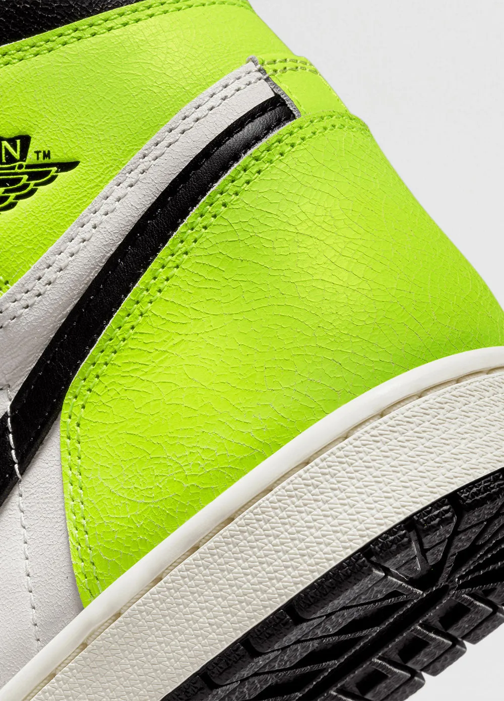 Air Jordan 1 Retro High OG 'Visionaire' Sneaker