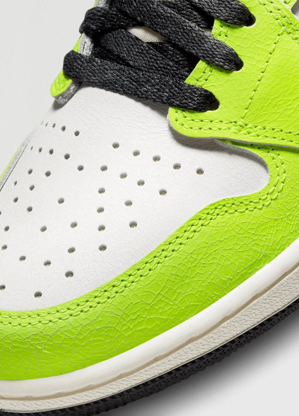 Air Jordan 1 Retro High OG 'Visionaire' Sneaker