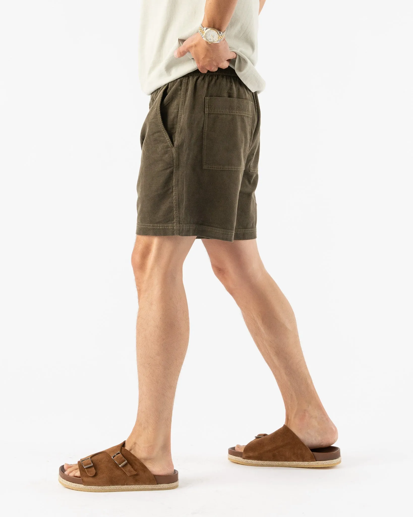 Alex Mill Pull on Short in Fine Whale Corduroy Military Olive
