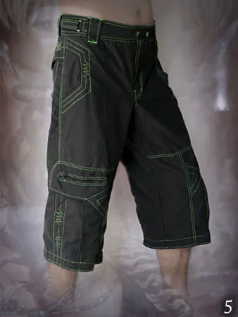 Attila Bermudas