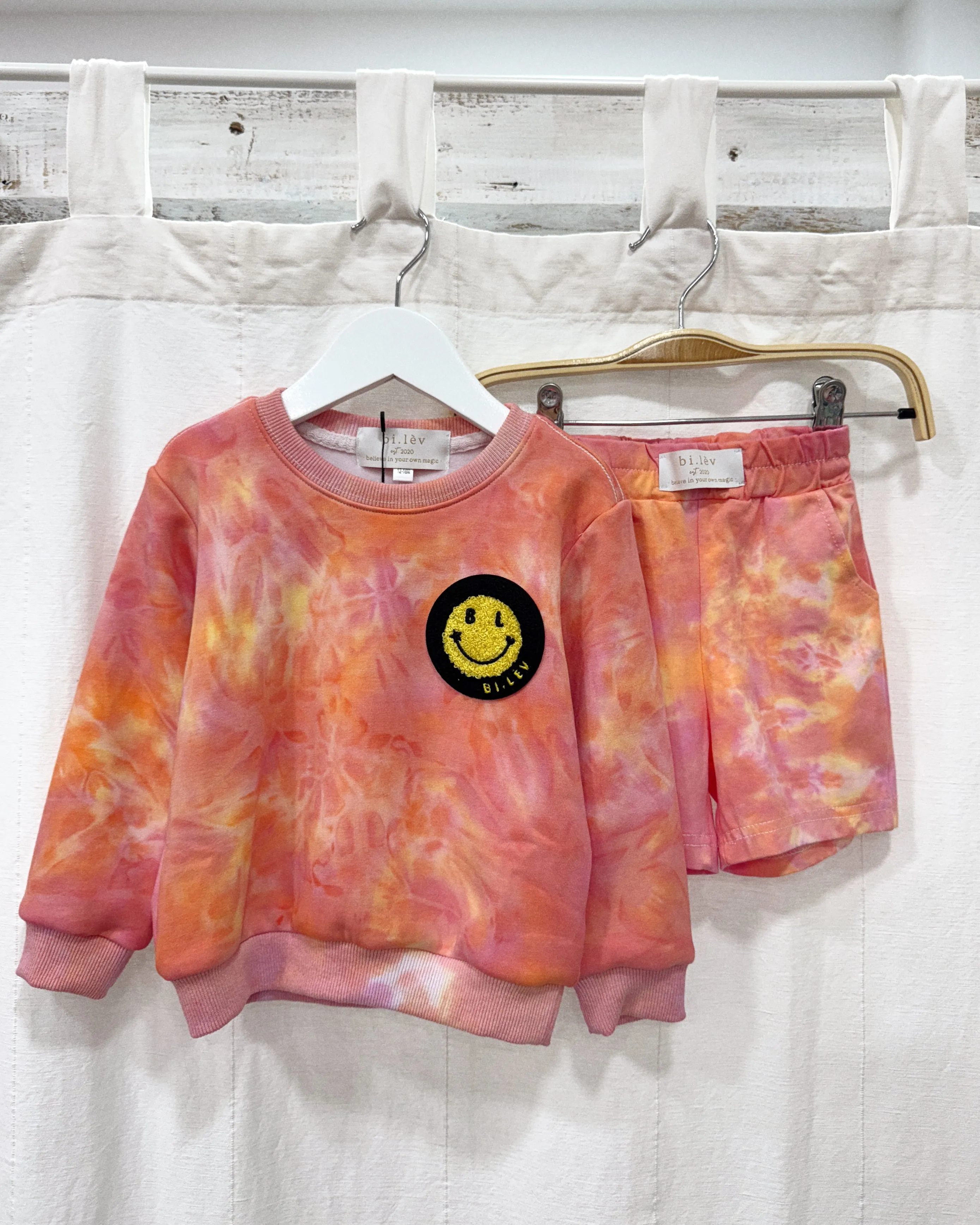 BABY & KIDS STRAWBERRY CITRUS tie-dye jogger shorts