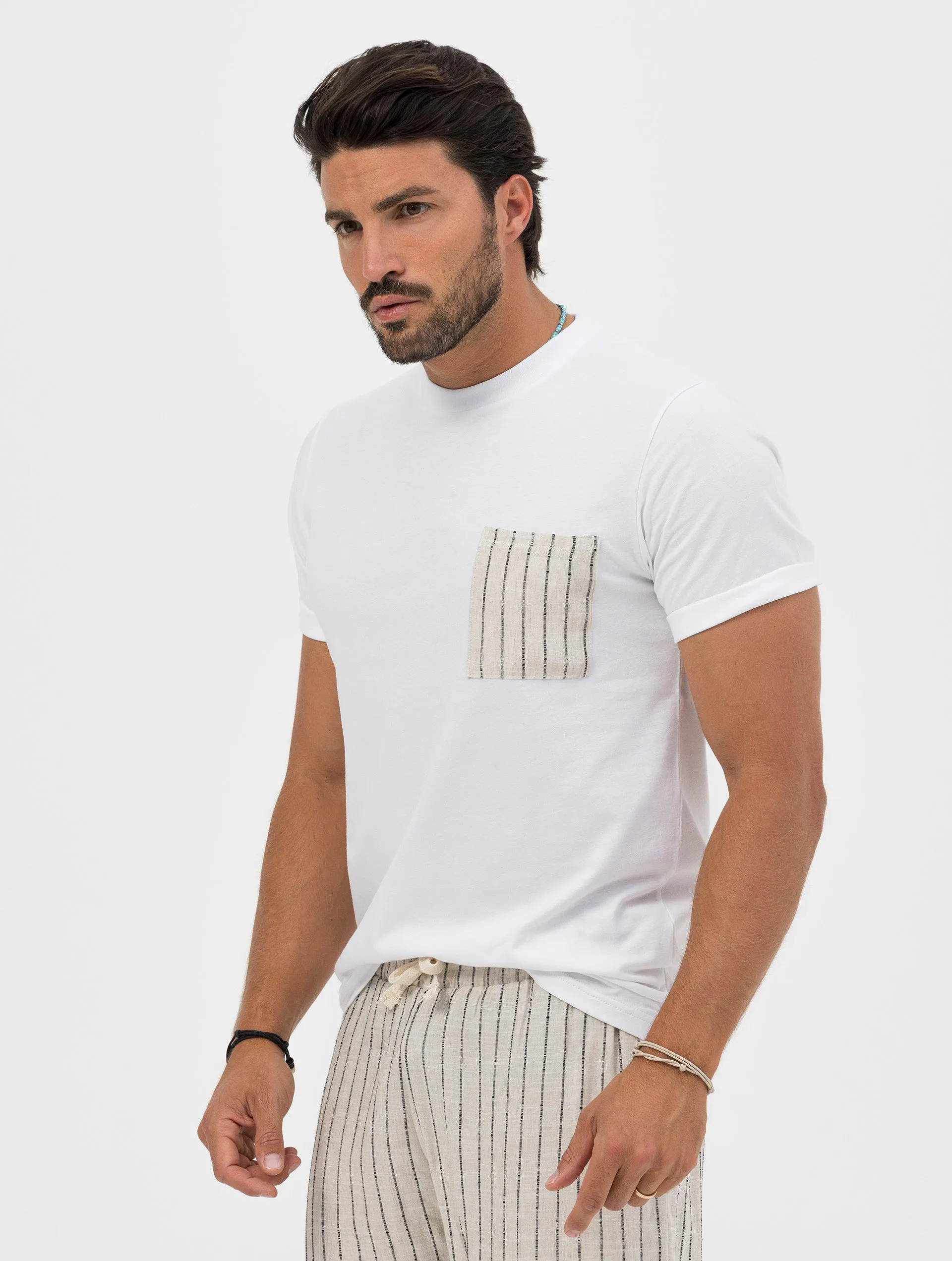 BENTON STRIPED POCKET T-SHIRT IN WHITE