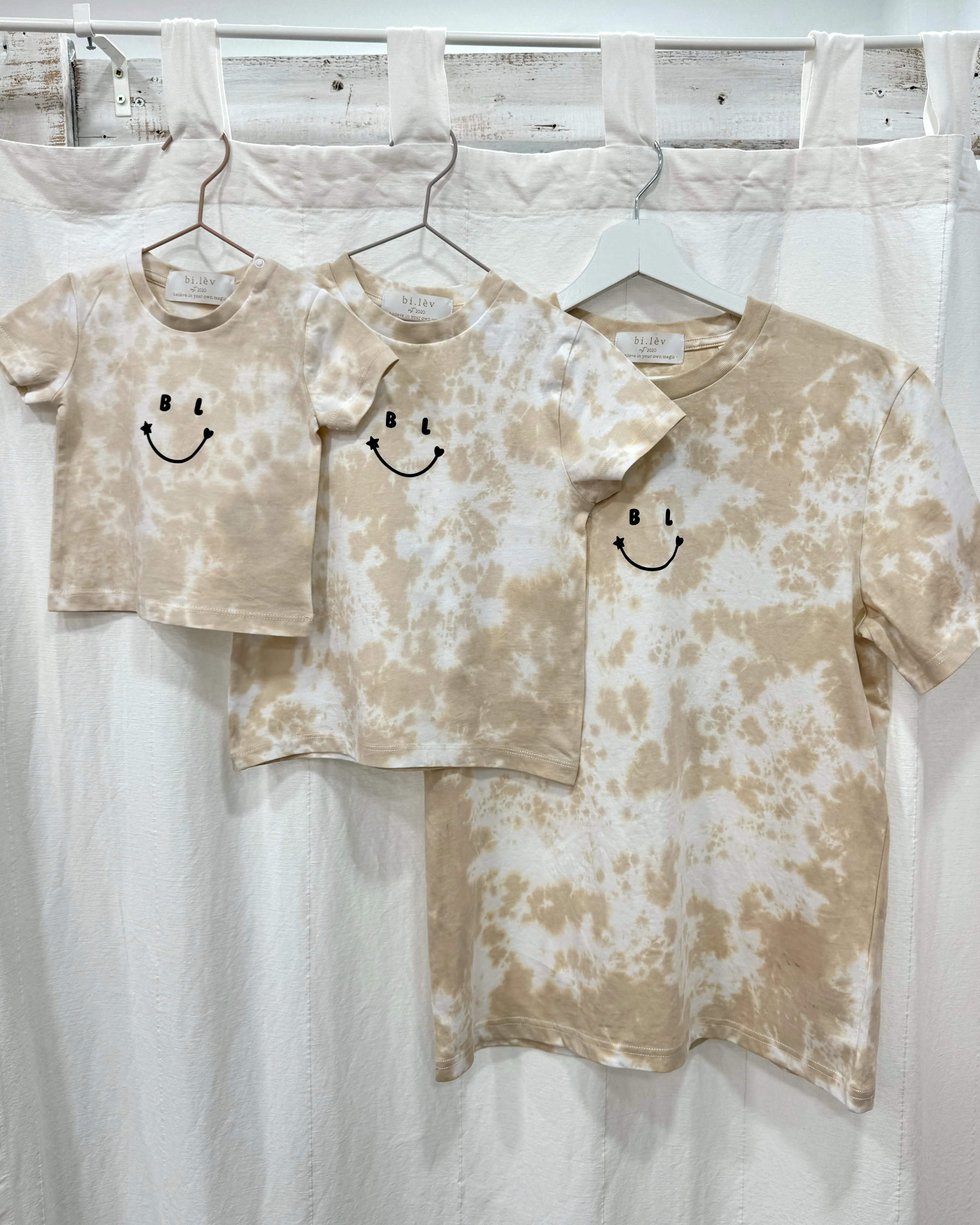 BL LATTE MACCHIATO - Tie Dye Organic Cotton T-shirt