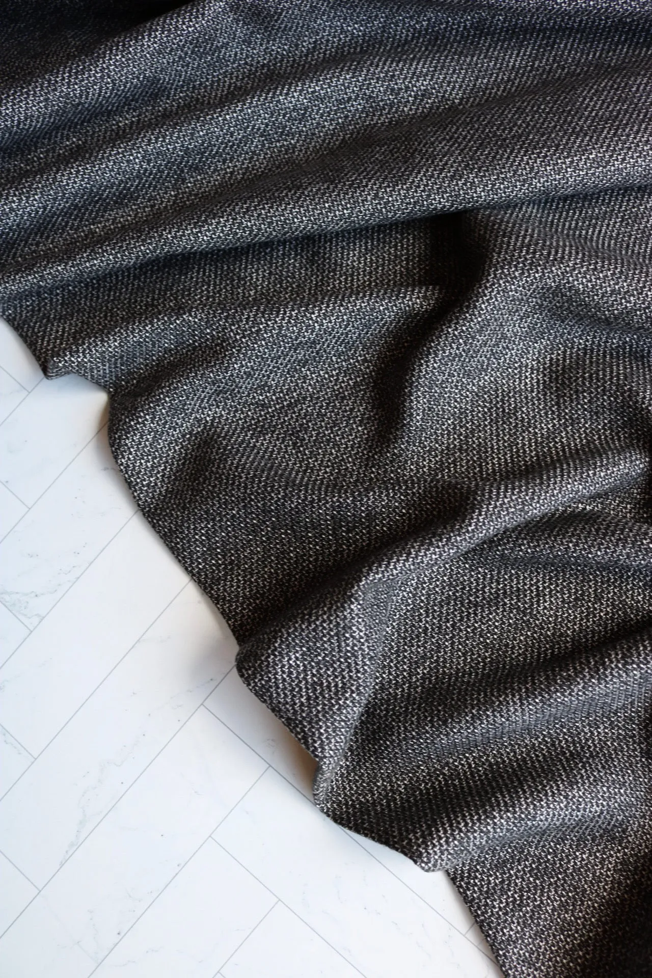 Black | Seawool Highlands Tweed Flannel | Robert Kaufman