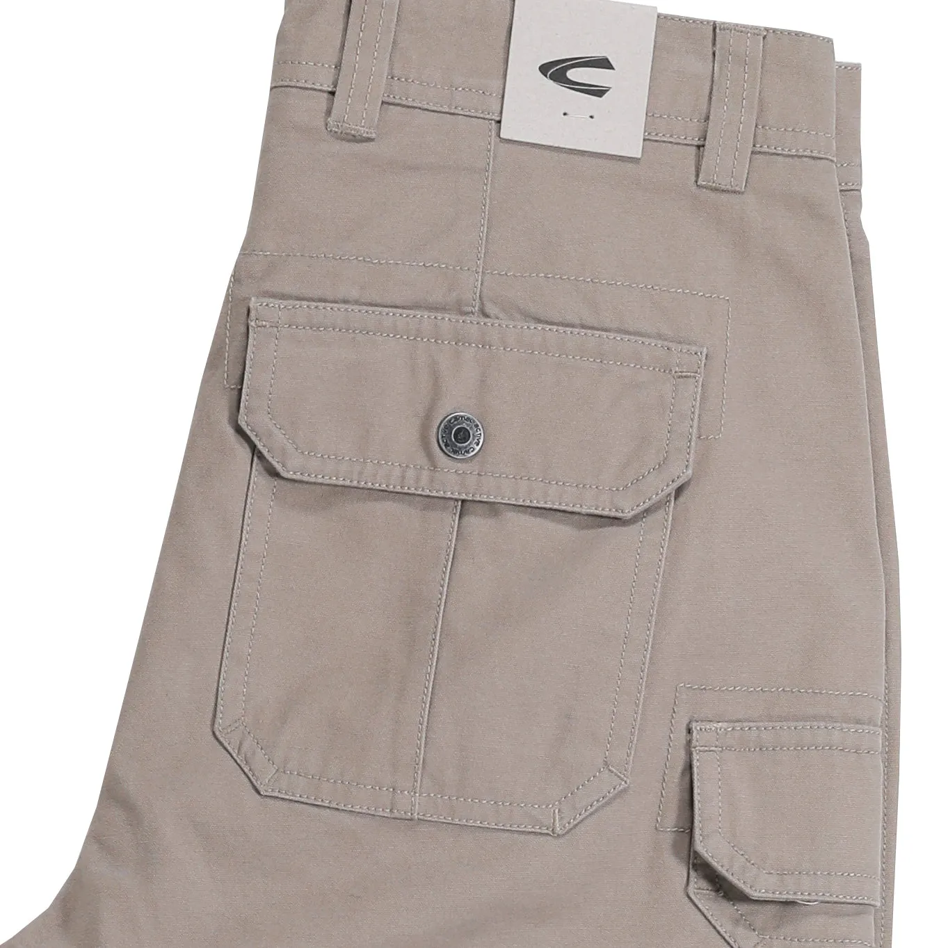 camel active Men Cargo Shorts in Regular Fit with Multipockets in 3 Colours Solid Cotton Canvas 9-303AW23CT0880