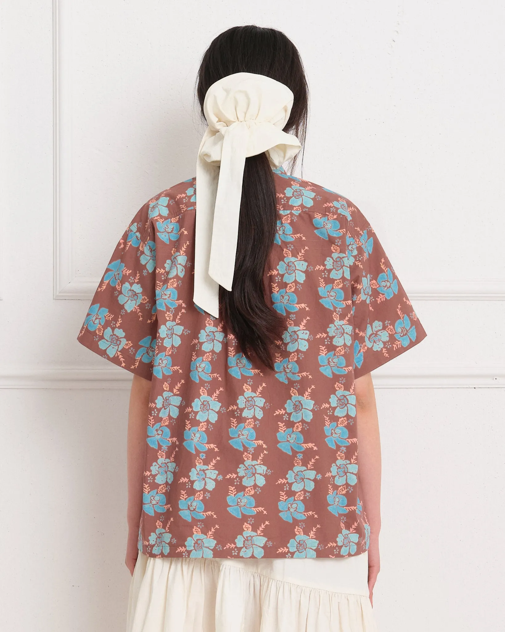 Conch Shirt - Barn Floral