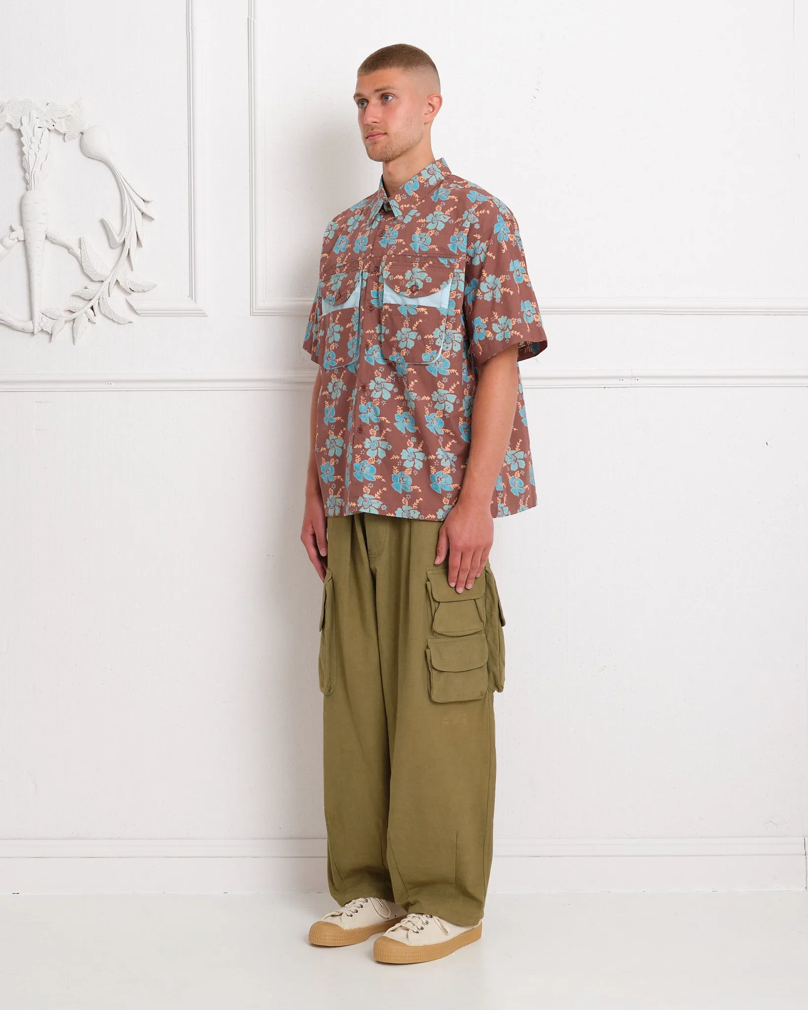 Conch Shirt - Barn Floral