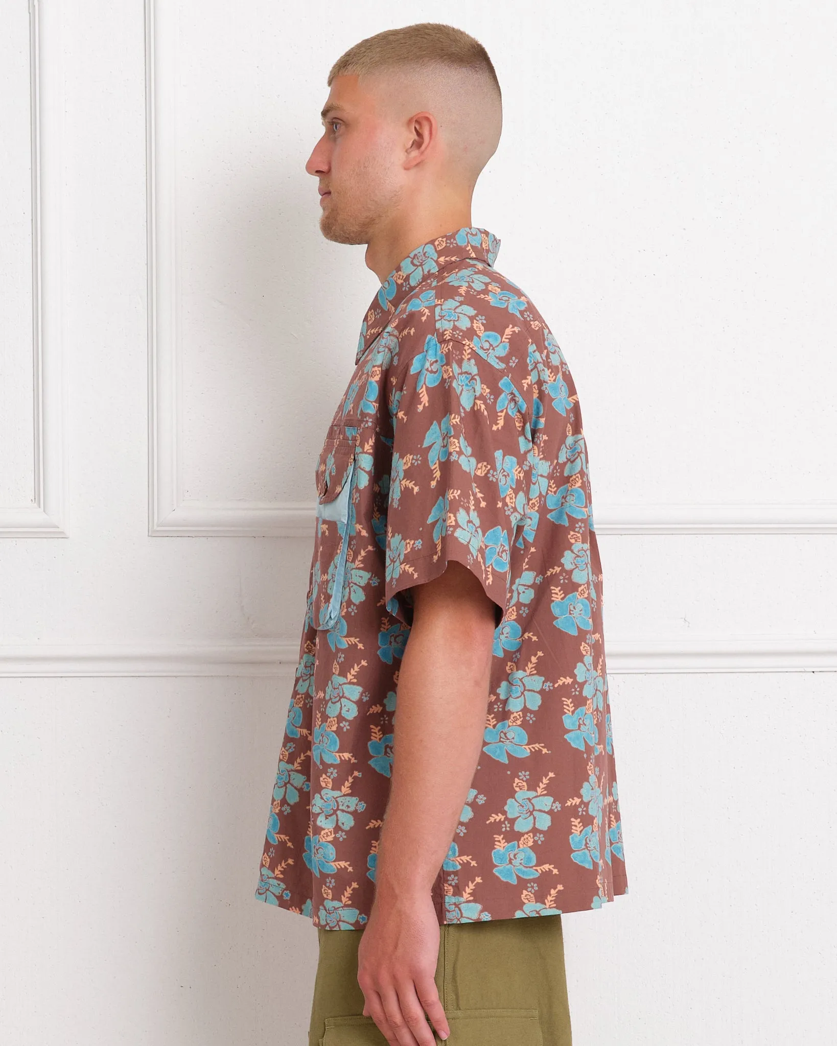 Conch Shirt - Barn Floral