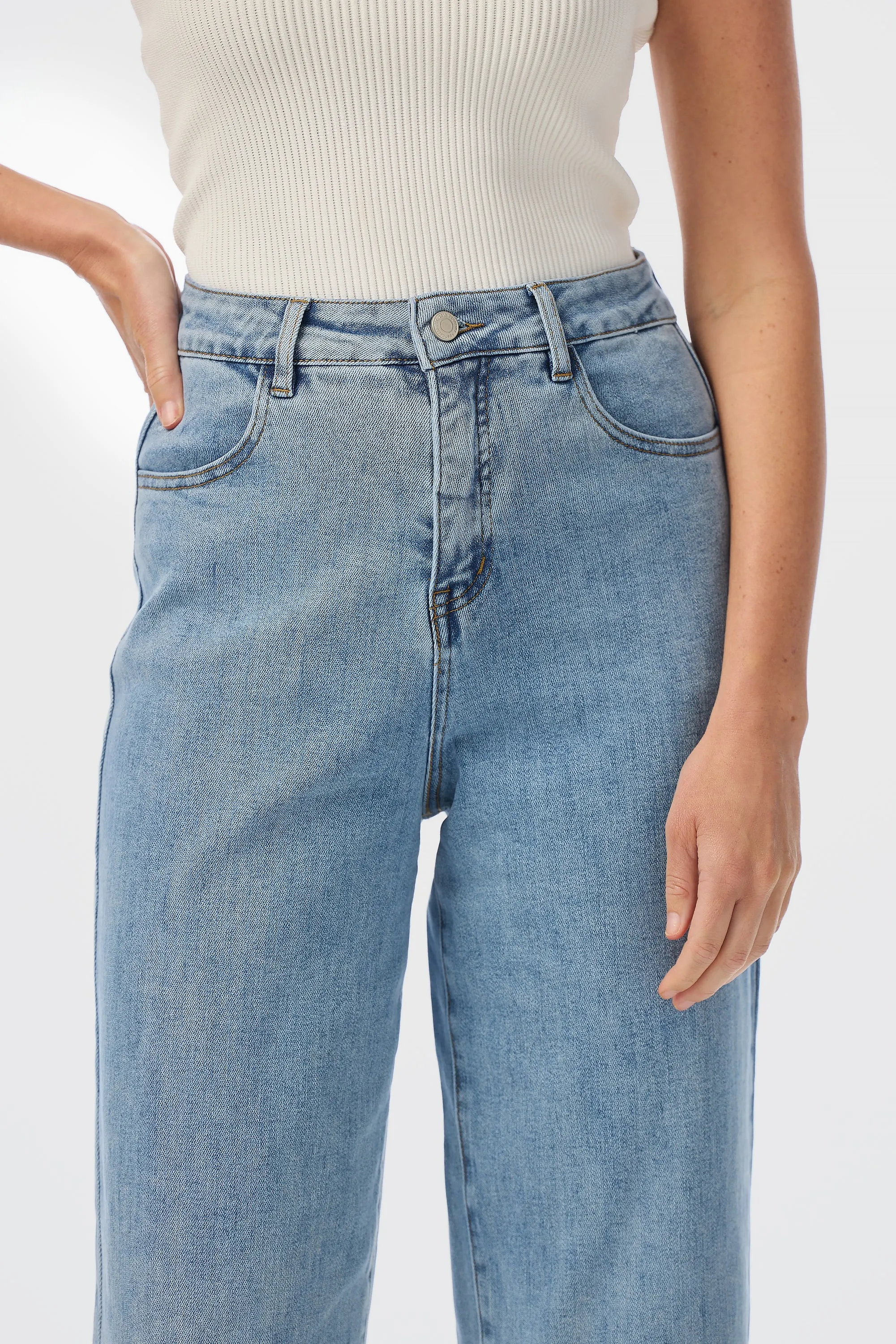 Core Barrel Leg Jean - Light Wash
