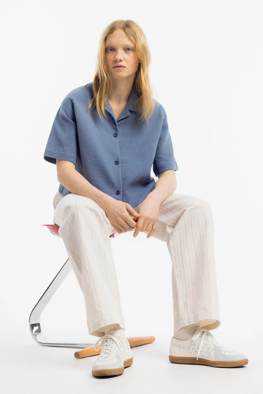 cropped cotton bowling shirt - stone blue