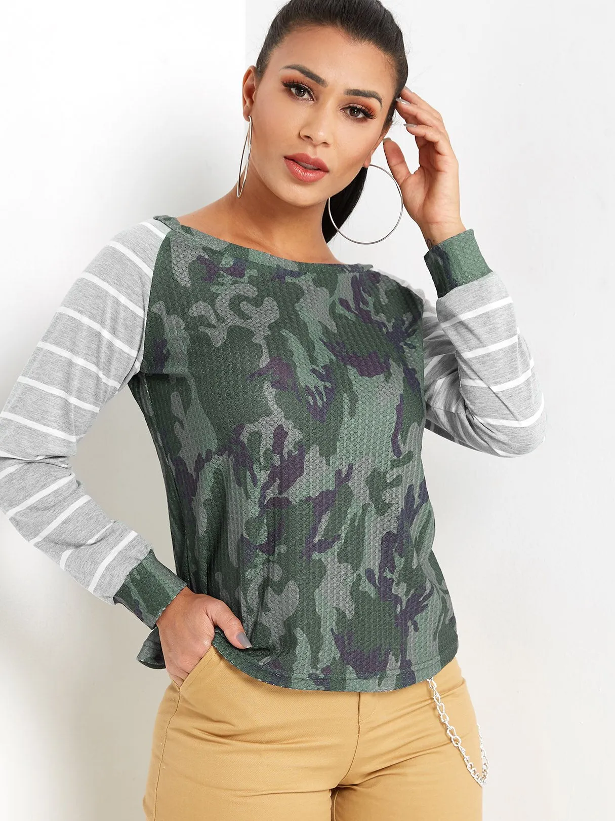 Custom Round Neck One Shoulder Stripe Camouflage Long Sleeve Green T-Shirts