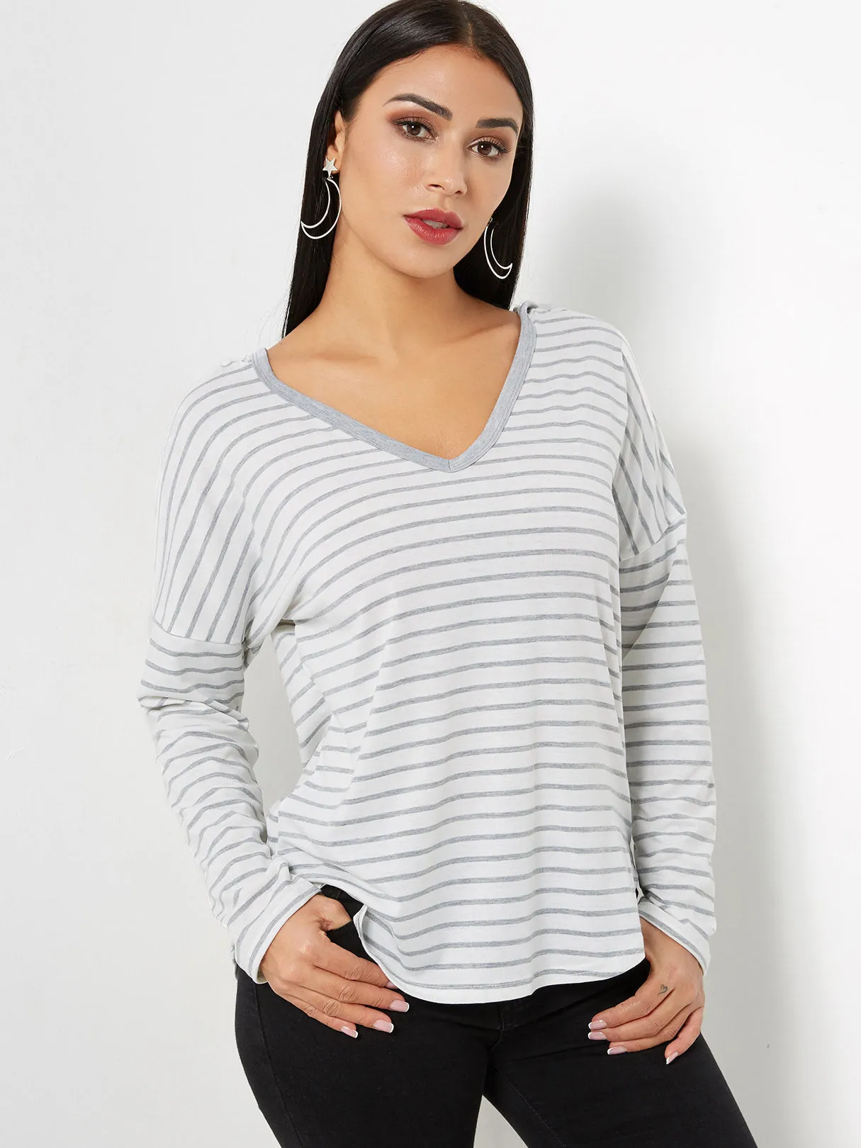 Custom V-Neck Stripe Hooded Long Sleeve High-Low Hem White T-Shirts