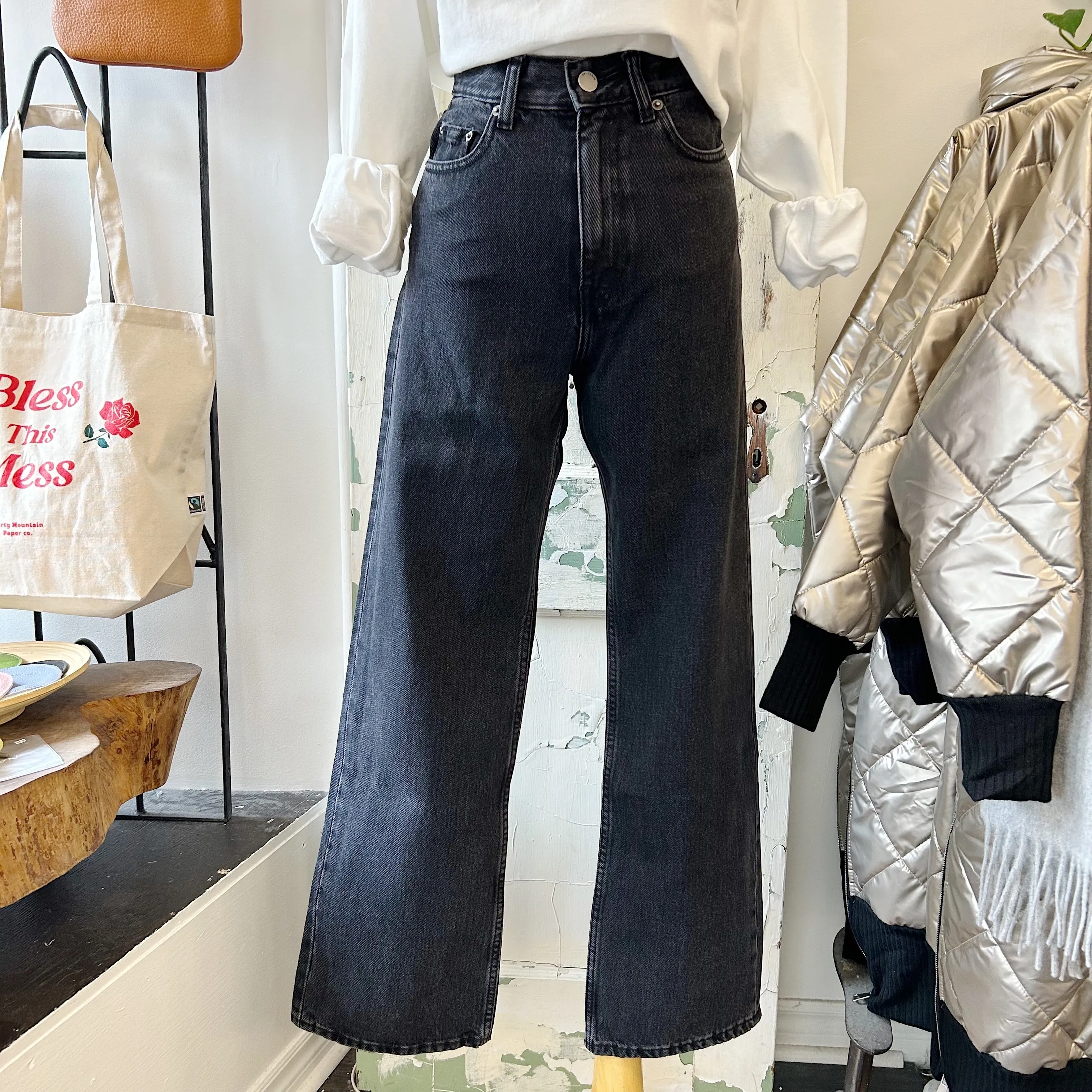 Dr. Denim // Echo Straight Leg Jeans Retro Black *Last Size 25