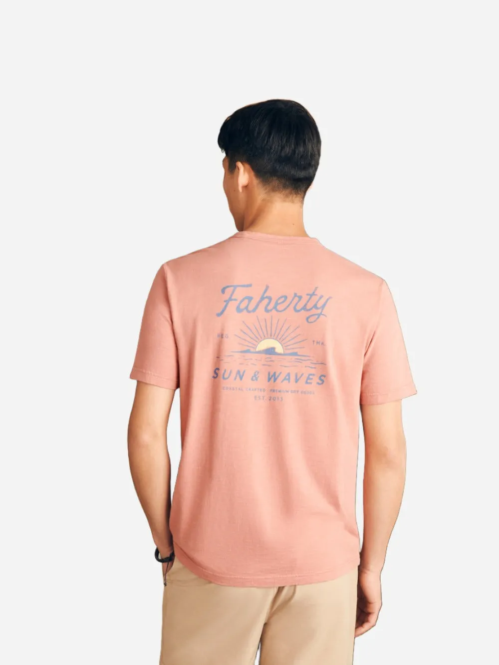 Faherty Sunwashed Graphic Tee in Faded Flag