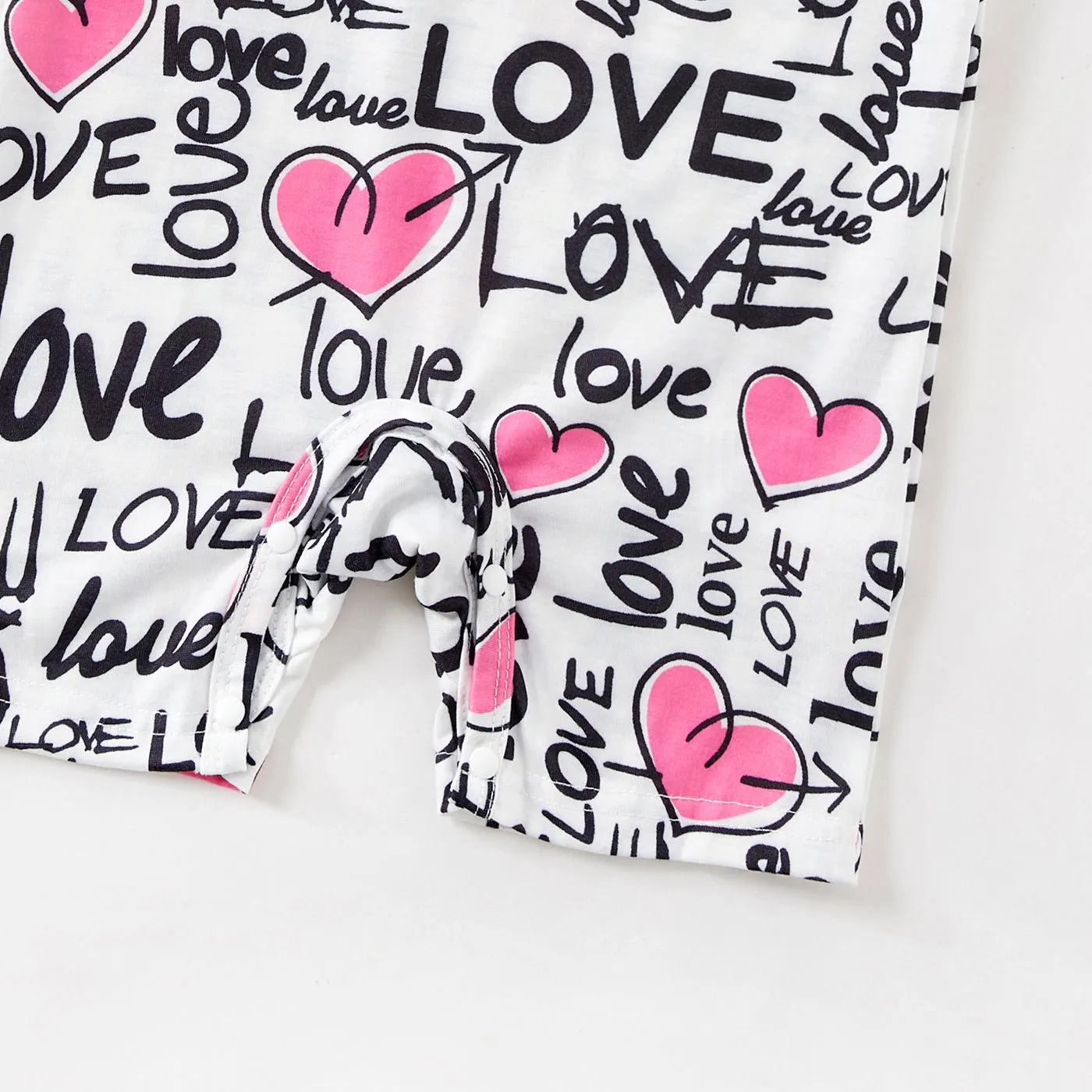 Family Matching Allover Heart & Letter Print Drawstring Ruched Bodycon Dresses and Short-sleeve T-shirts Sets
