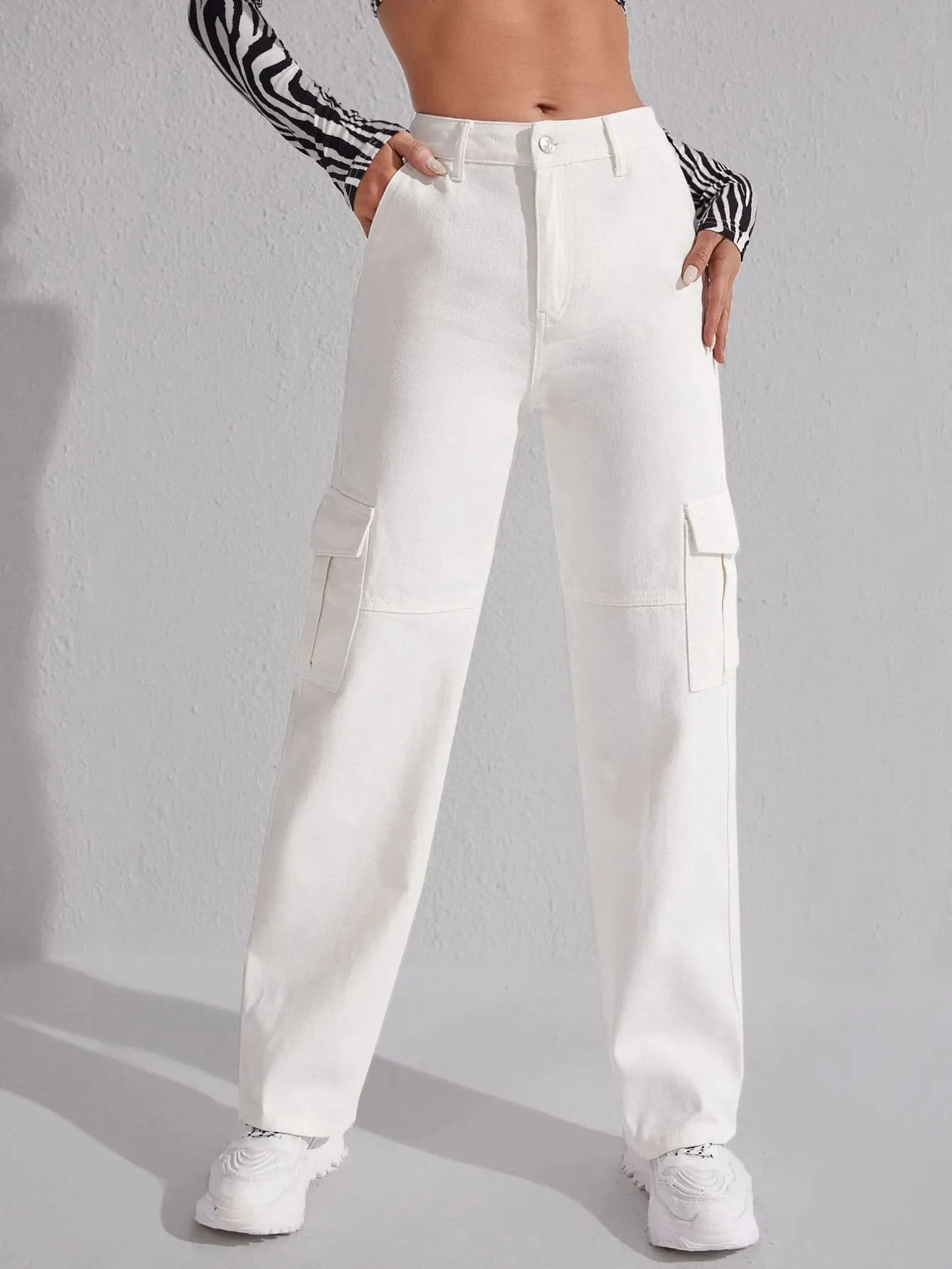 Flap Pocket Straight Leg Cargo Jeans