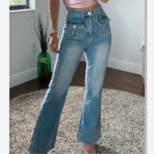 Flared Jeans