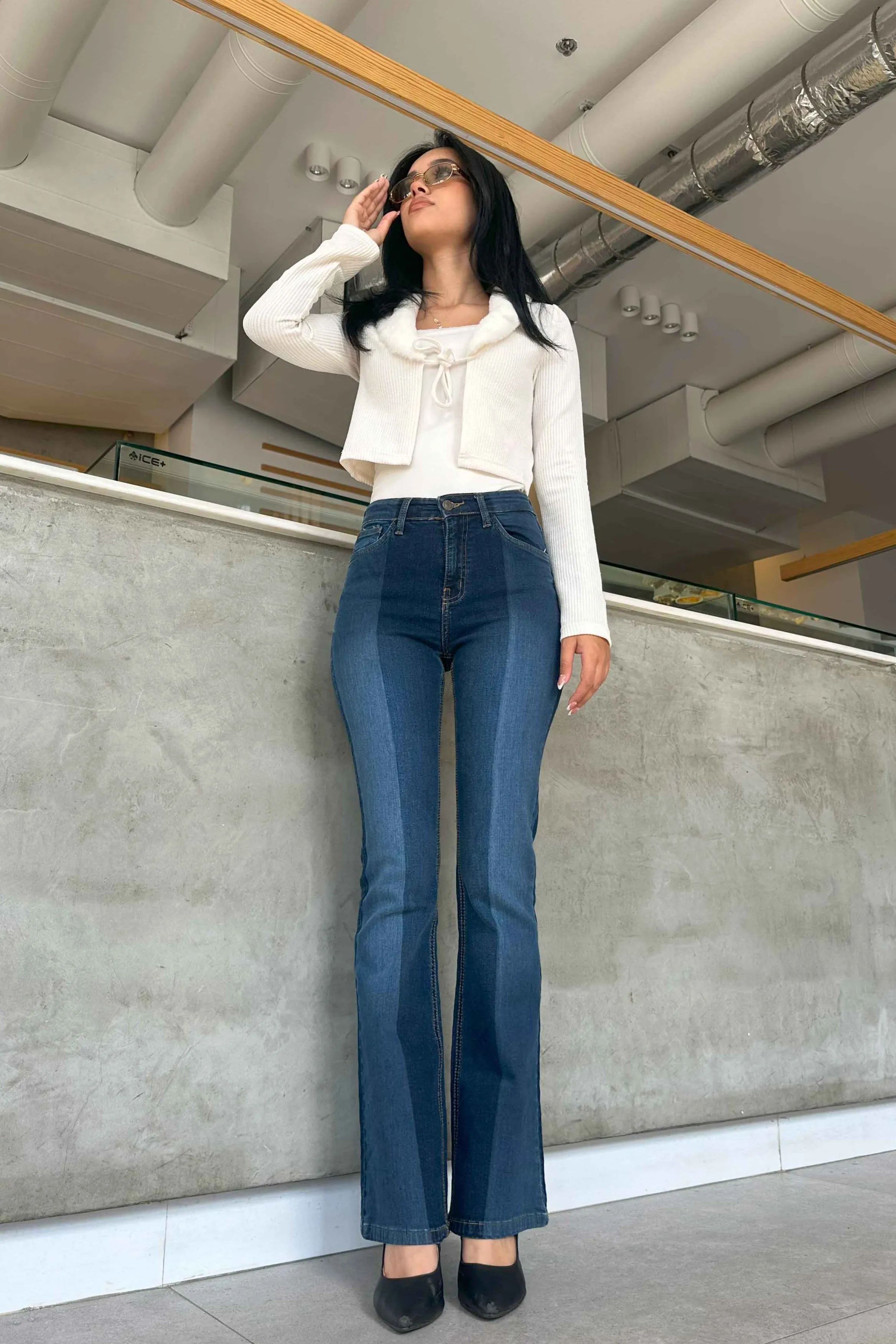 Flared - Navy Blue 2 Tones Washed Jeans.