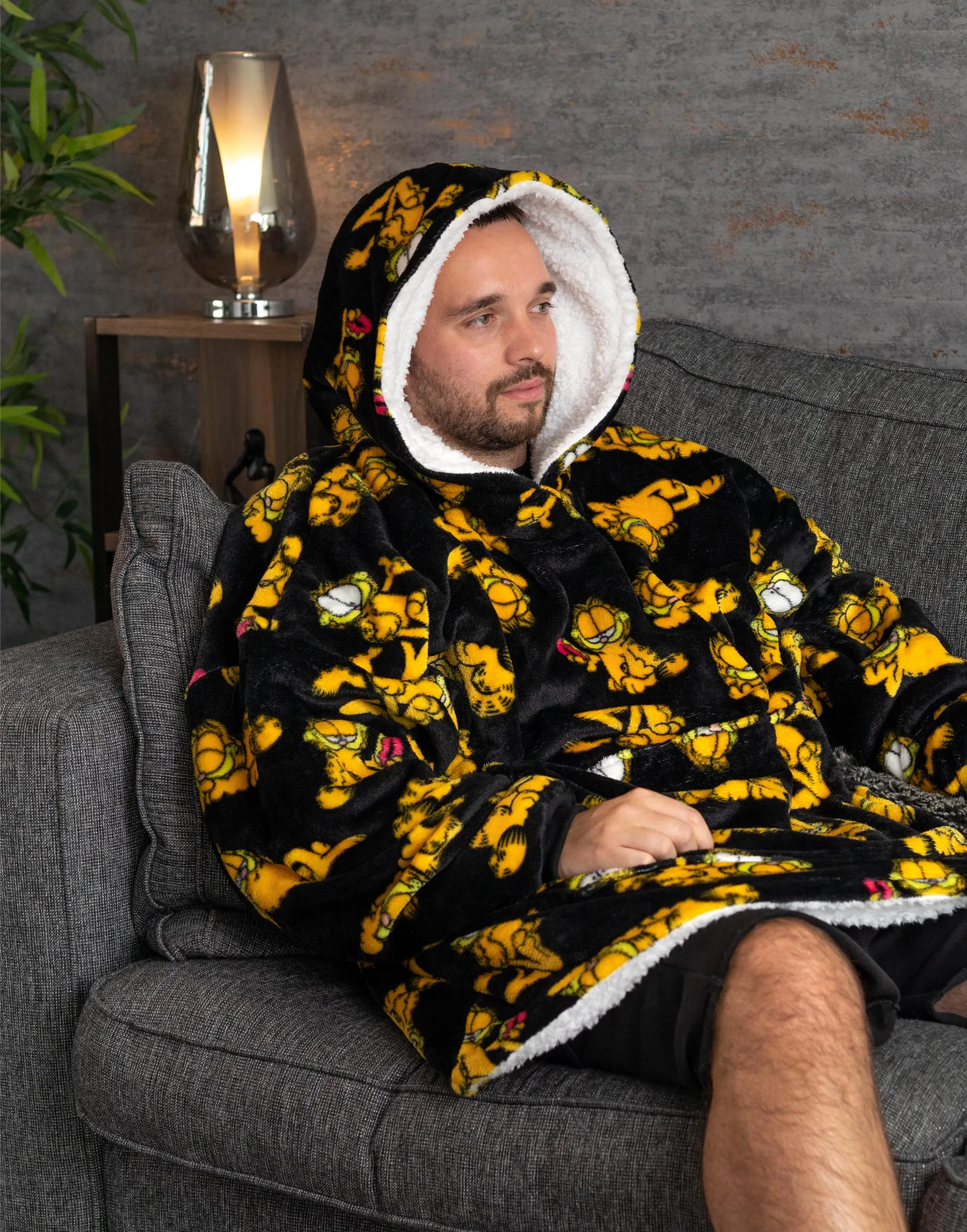 Garfield Adult 'VUddie' Oversized Blanket Hoodie