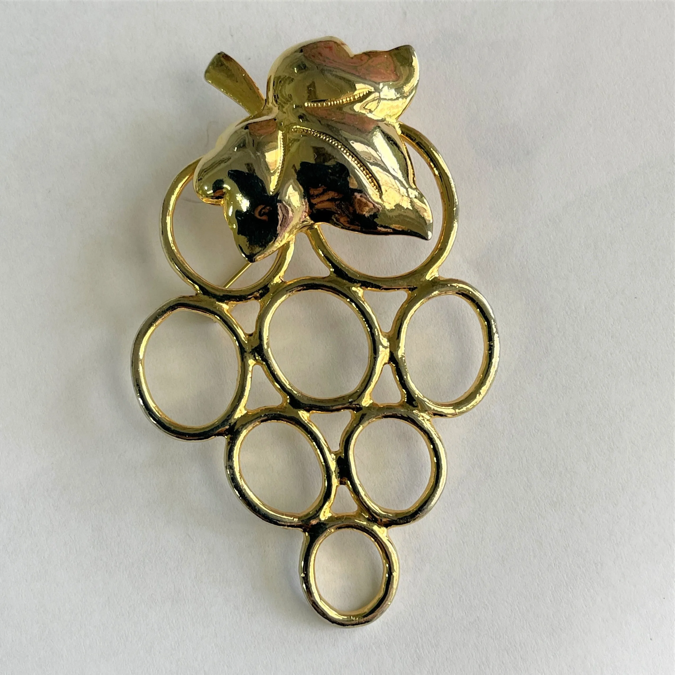 Gold Tone Leaf & Grapes Vintage Brooch