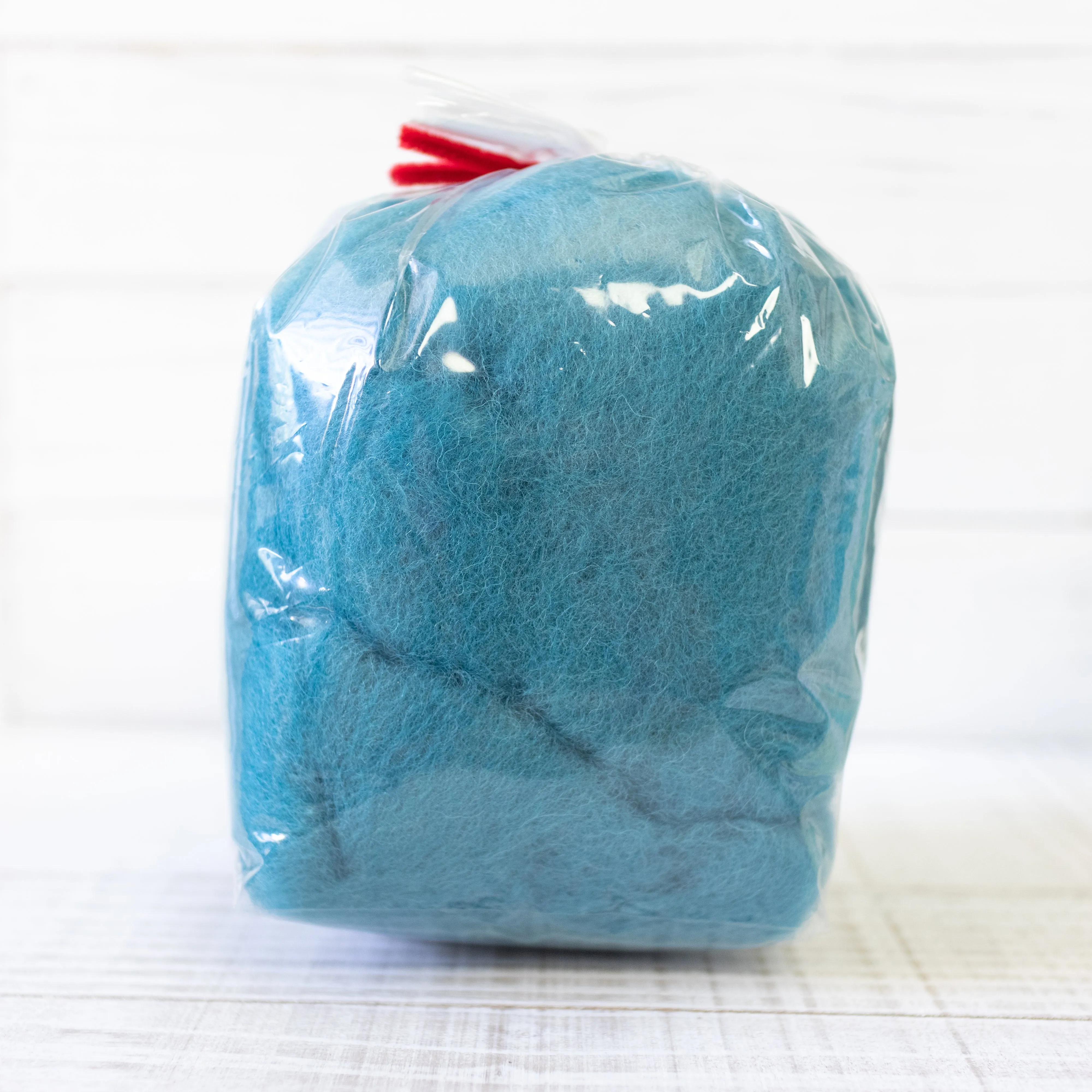 Hamanaka Natural Blend Wool Roving 40g - #825, Teal Blue