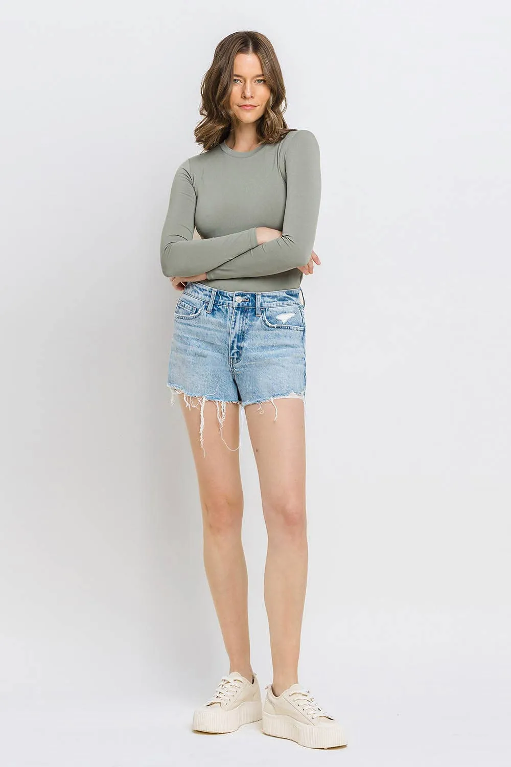 HIGH RISE RAW DISTRESSED HEM  SHORTS T6361: CYNICAL BLUE / XS