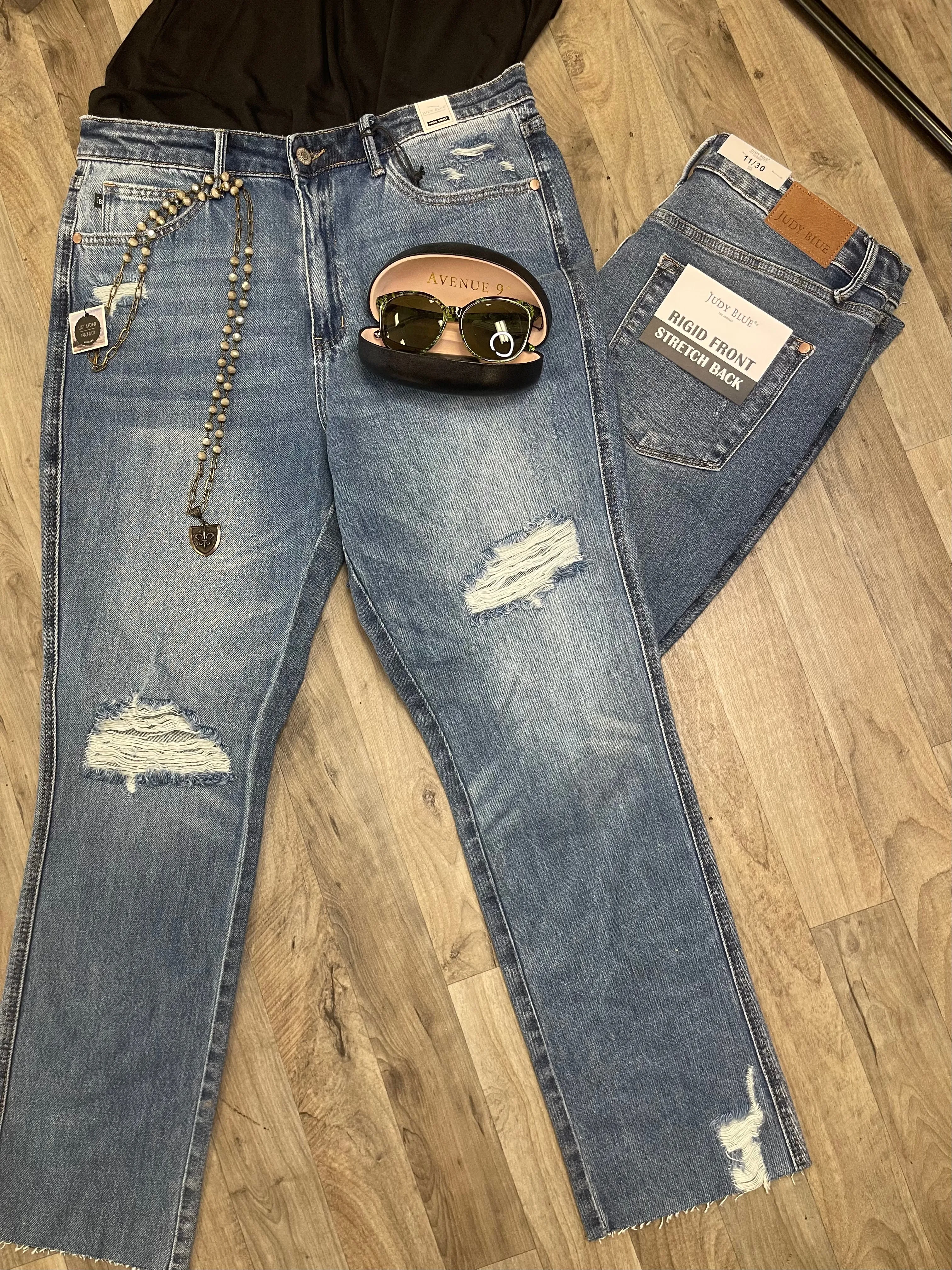 Judy Blue Rigid Magic Destroy