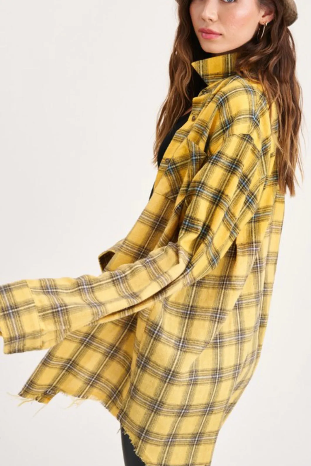 LONG SLEEVE TWO TONED PLAID BUTTON DOWN SHIRT WITH RAW HEM