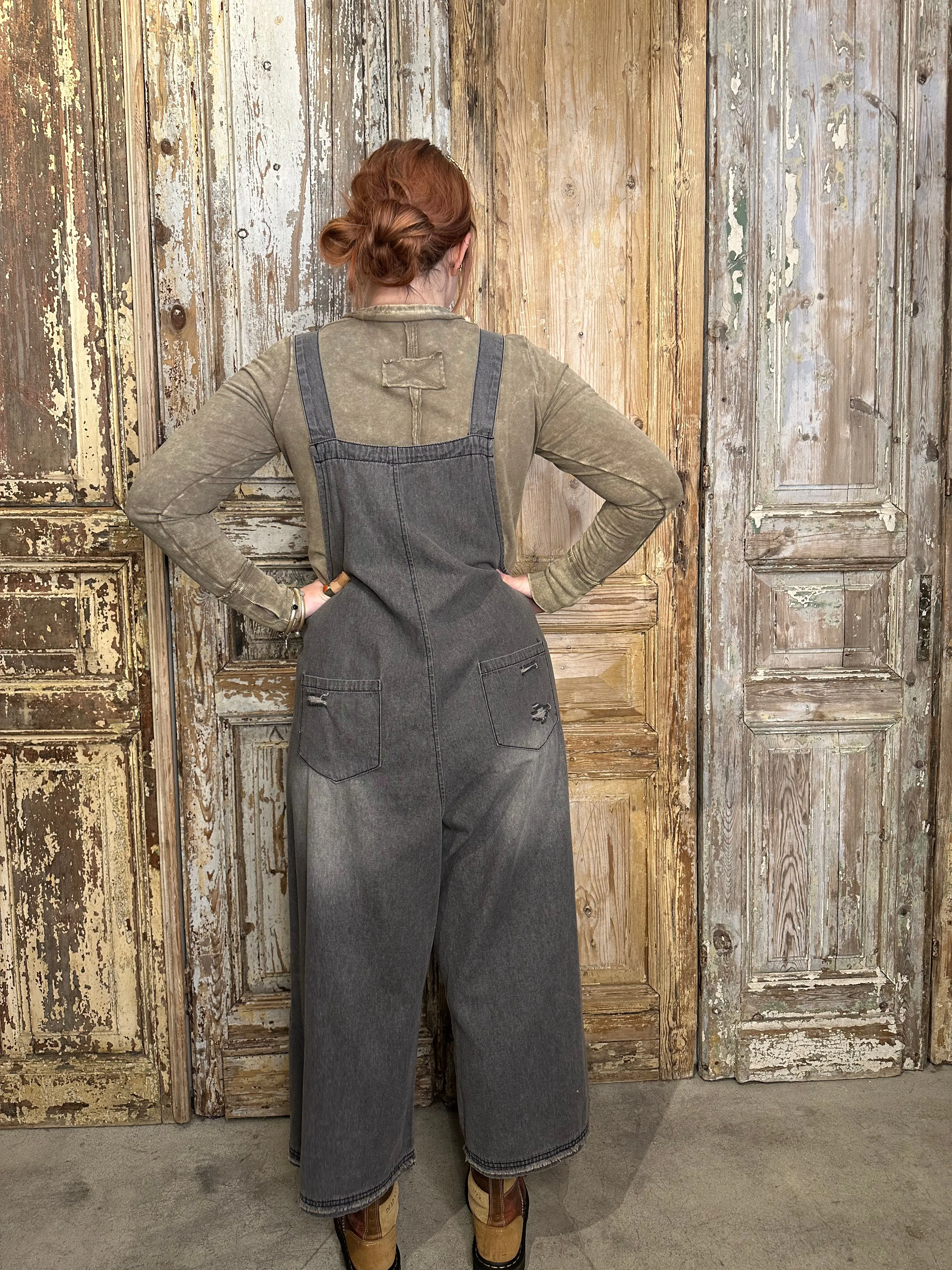 Loose  Distressed Bibs