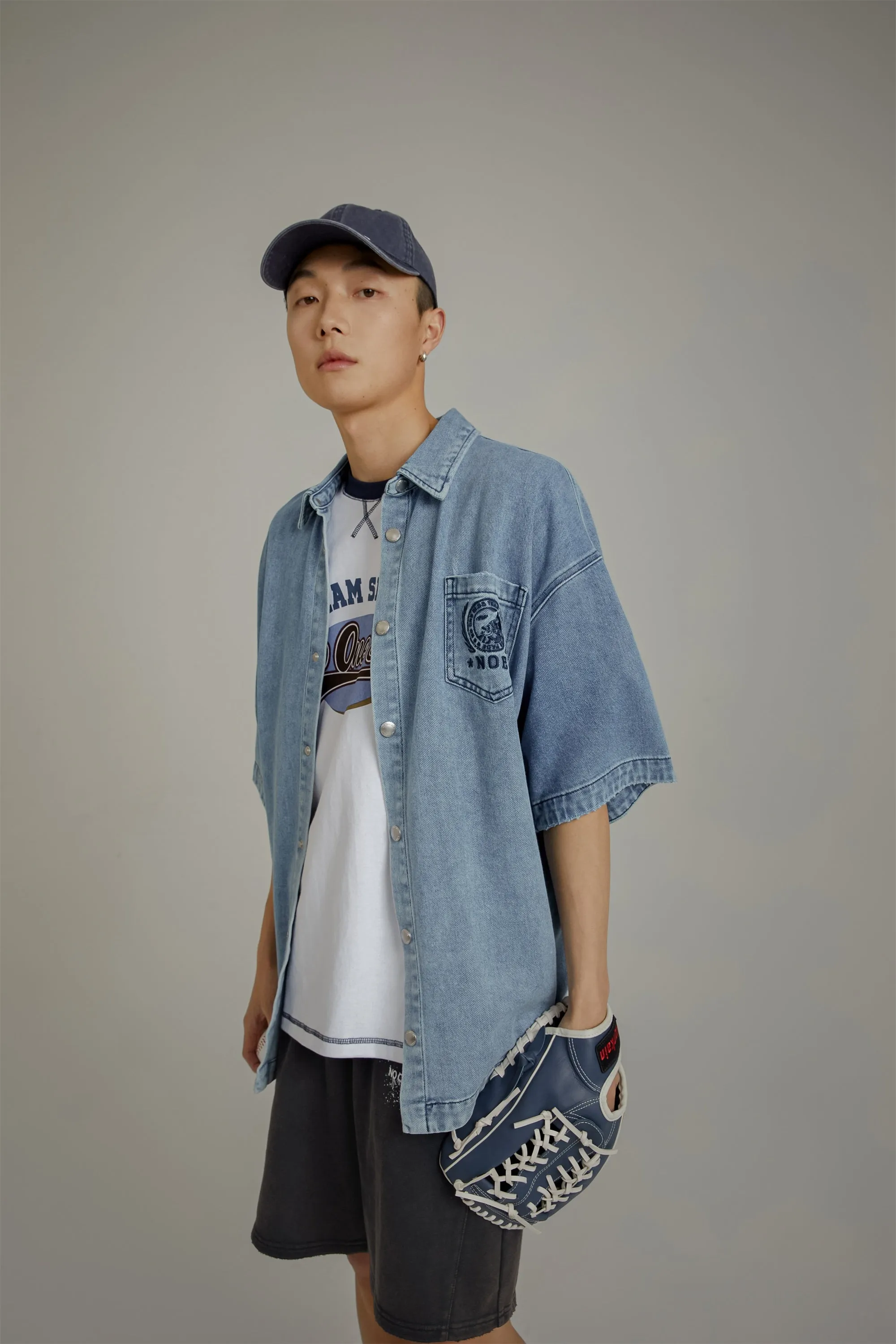 Loose-Fitting Denim Shirt