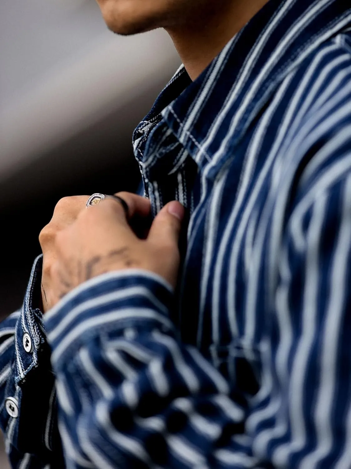 Men's Fashion Stripe Cotton Denim Shirts Casual Button Down Work Shirts Long Sleeve Dress Shirt with Pocket