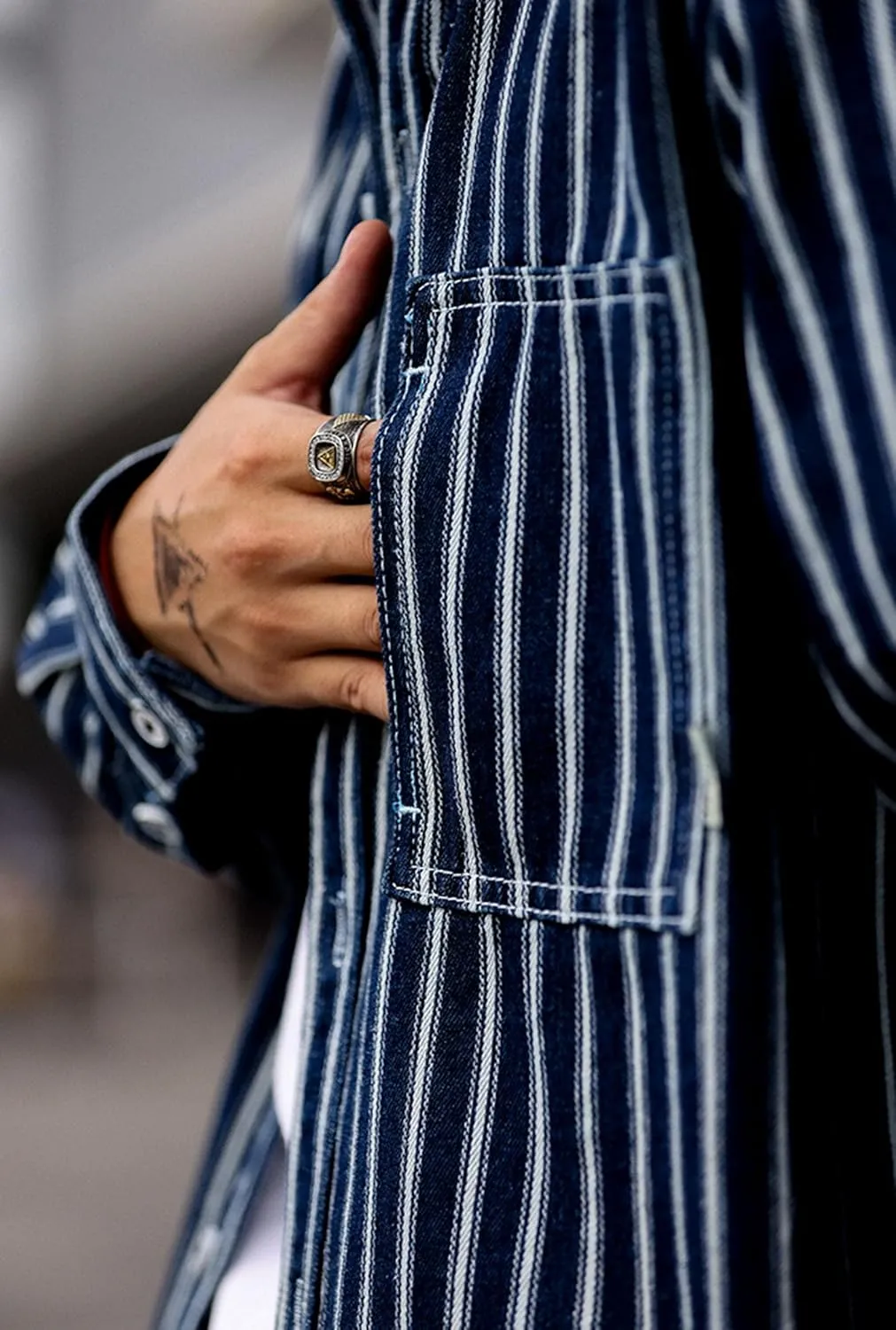 Men's Fashion Stripe Cotton Denim Shirts Casual Button Down Work Shirts Long Sleeve Dress Shirt with Pocket