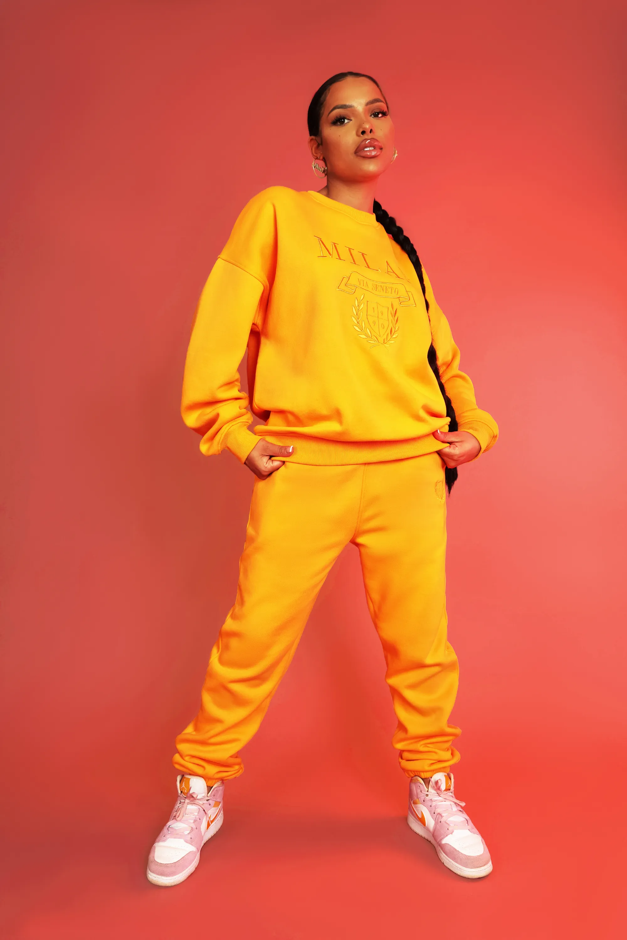Milan Tonal Embroidered Sweatshirts Mango
