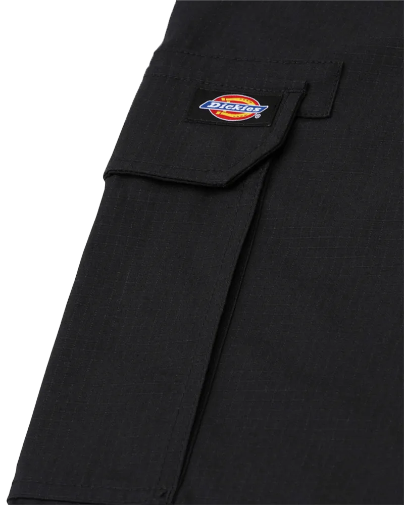 Millerville Cargo Shorts in Black