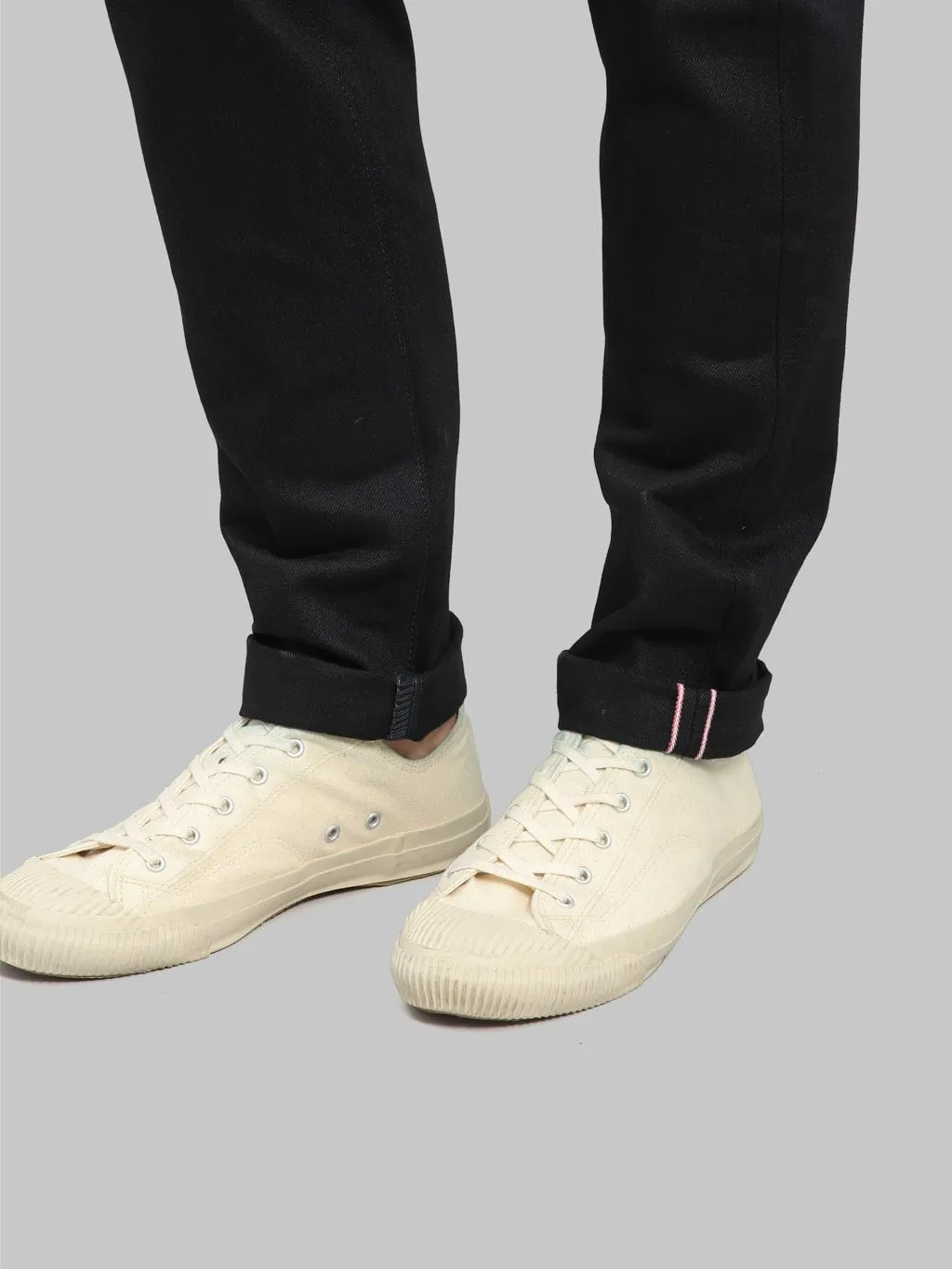 Momotaro 0306-IBSP 15.7oz Indigo X Black Tight Tapered Jeans