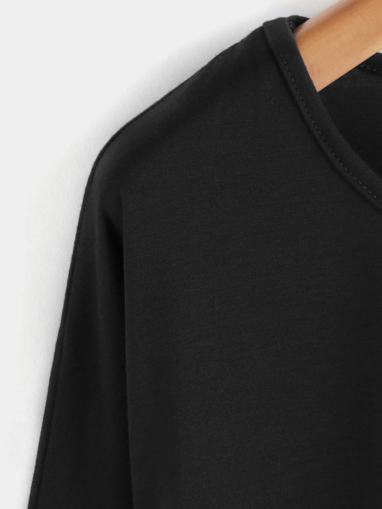OEM ODM Crew Neck Stripe Long Sleeve Irregular Hem Black T-Shirts