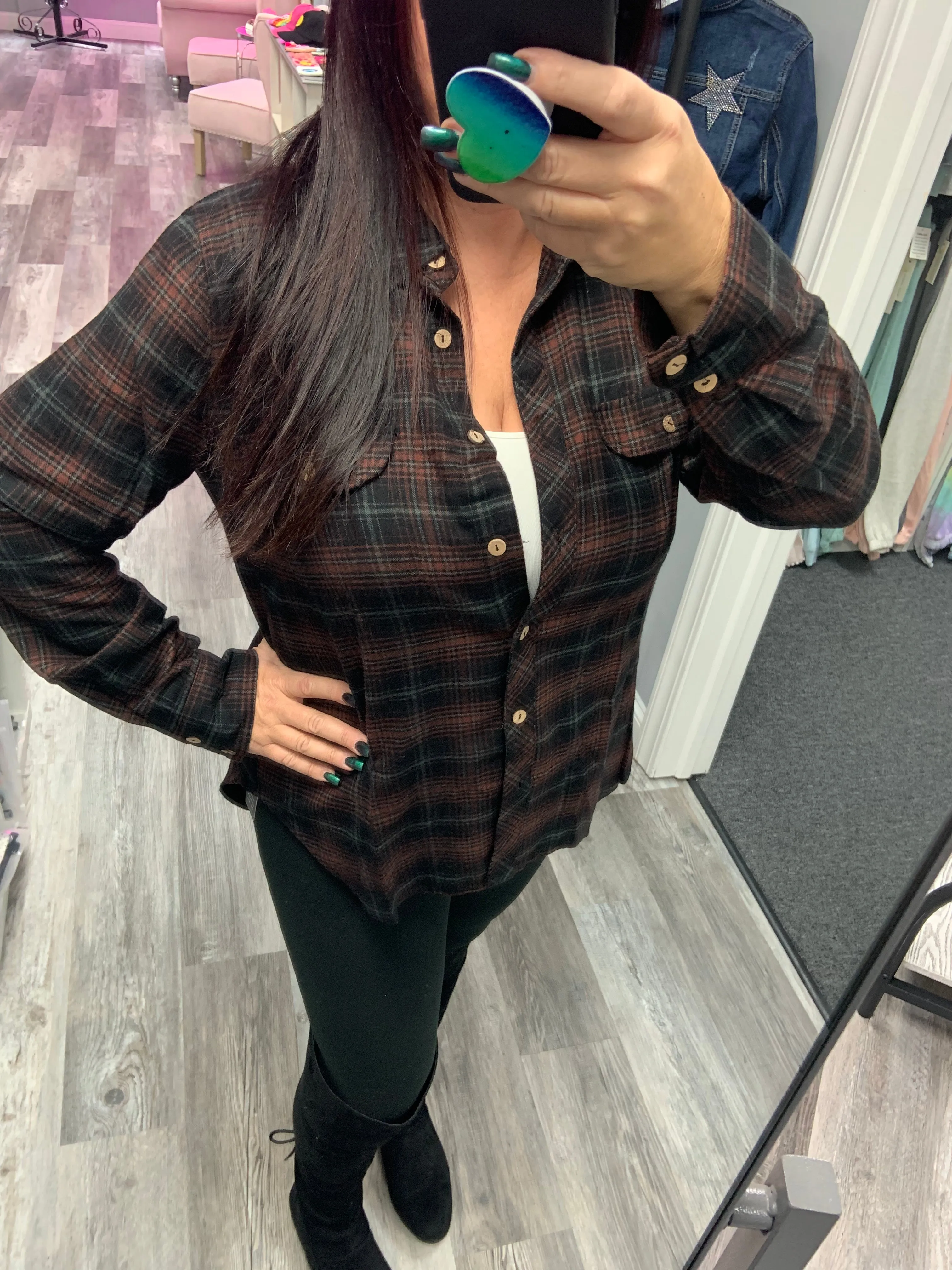 PLAID FLANNEL BUTTON UP - BLACK/BROWN