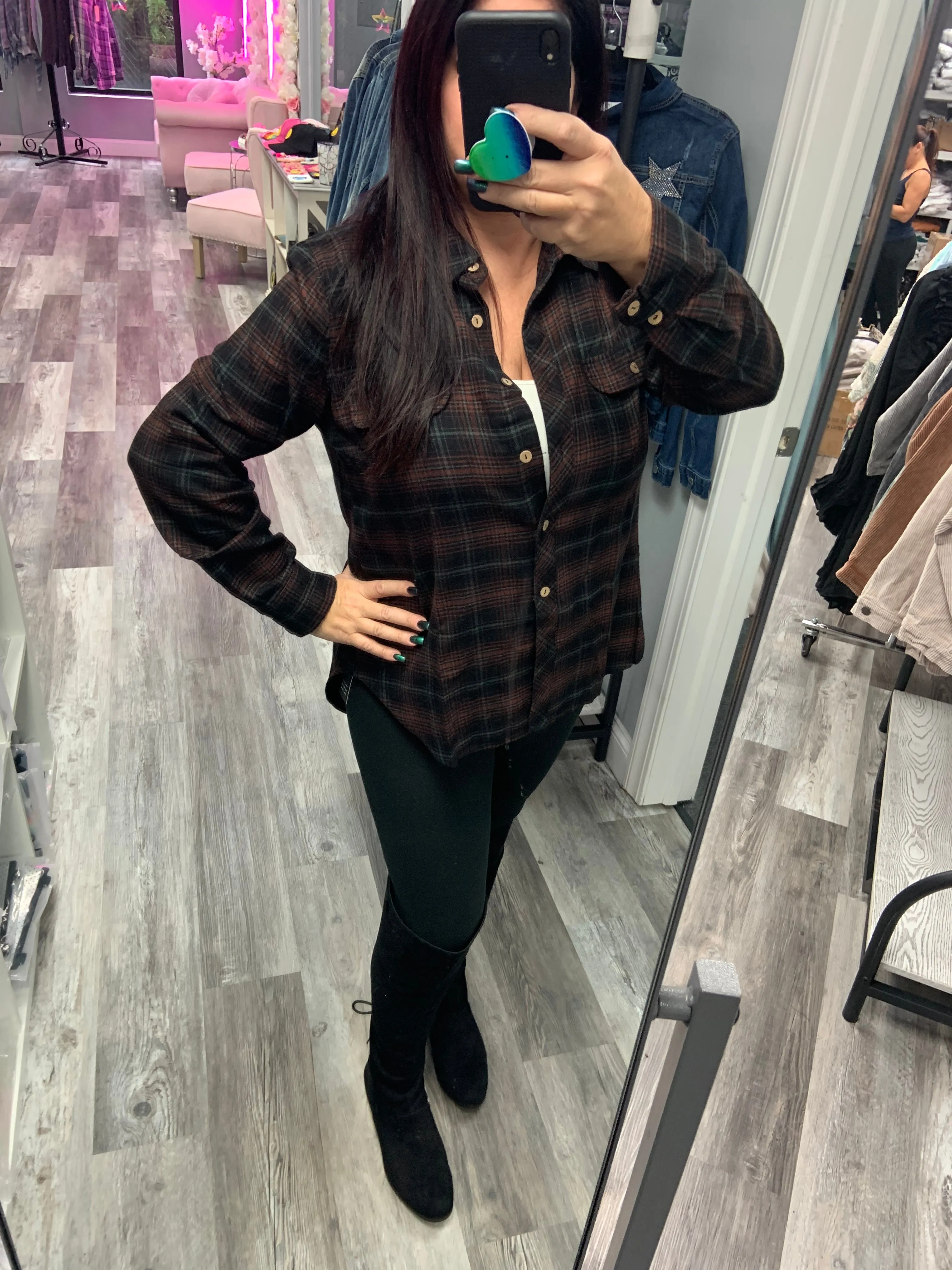 PLAID FLANNEL BUTTON UP - BLACK/BROWN