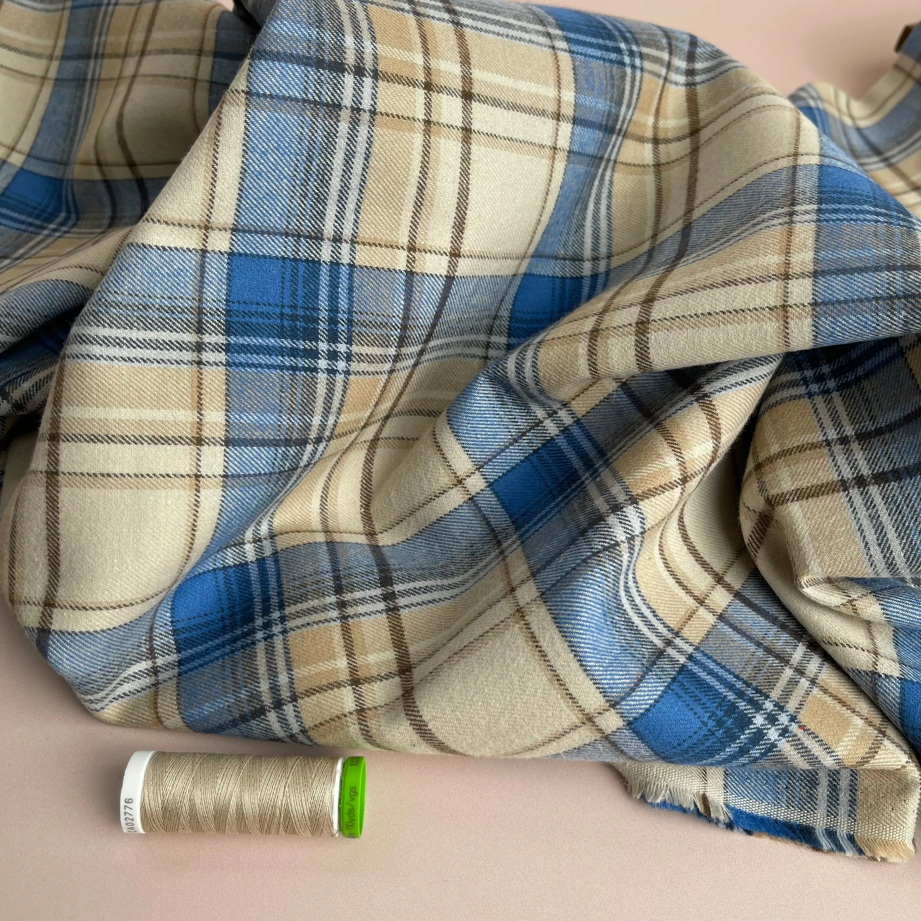REMNANT 1 Metre - Highland Cream & Blue Yarn Dyed Cotton Flannel