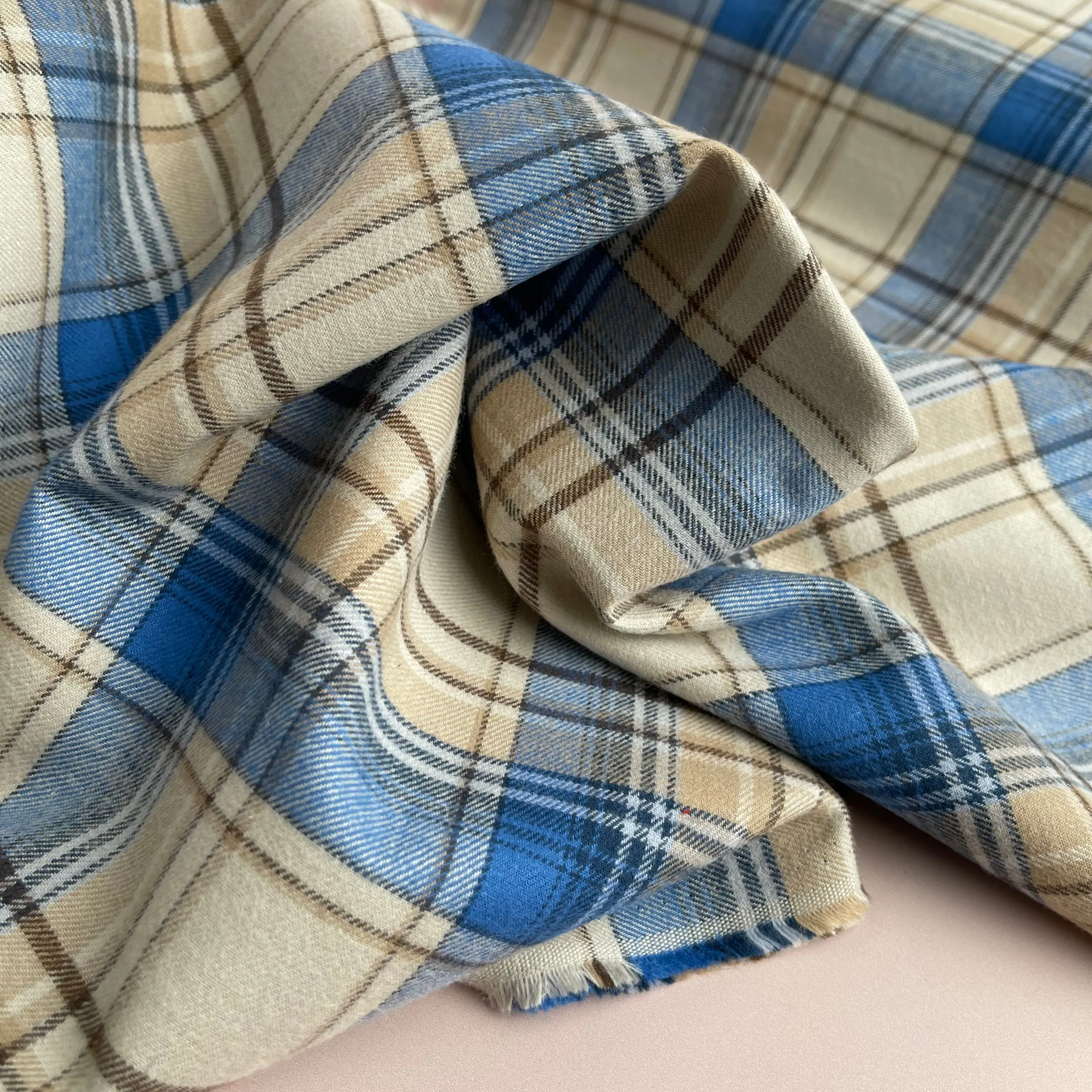 REMNANT 1 Metre - Highland Cream & Blue Yarn Dyed Cotton Flannel
