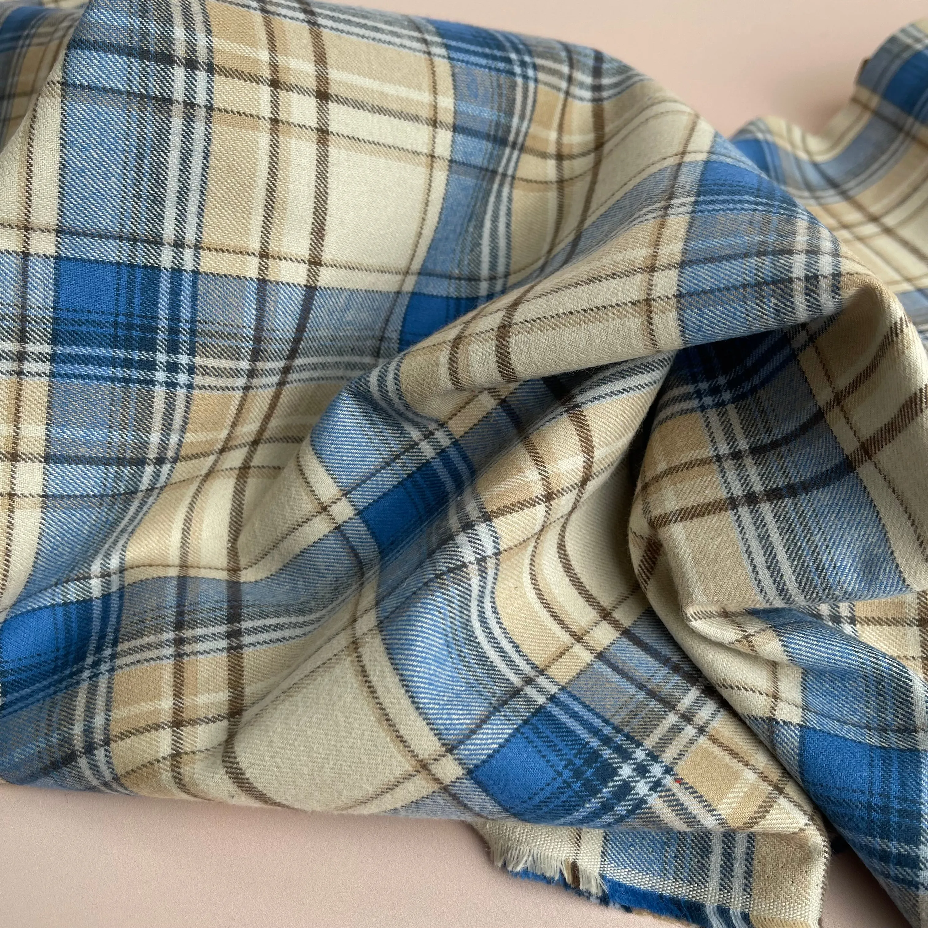 REMNANT 1 Metre - Highland Cream & Blue Yarn Dyed Cotton Flannel