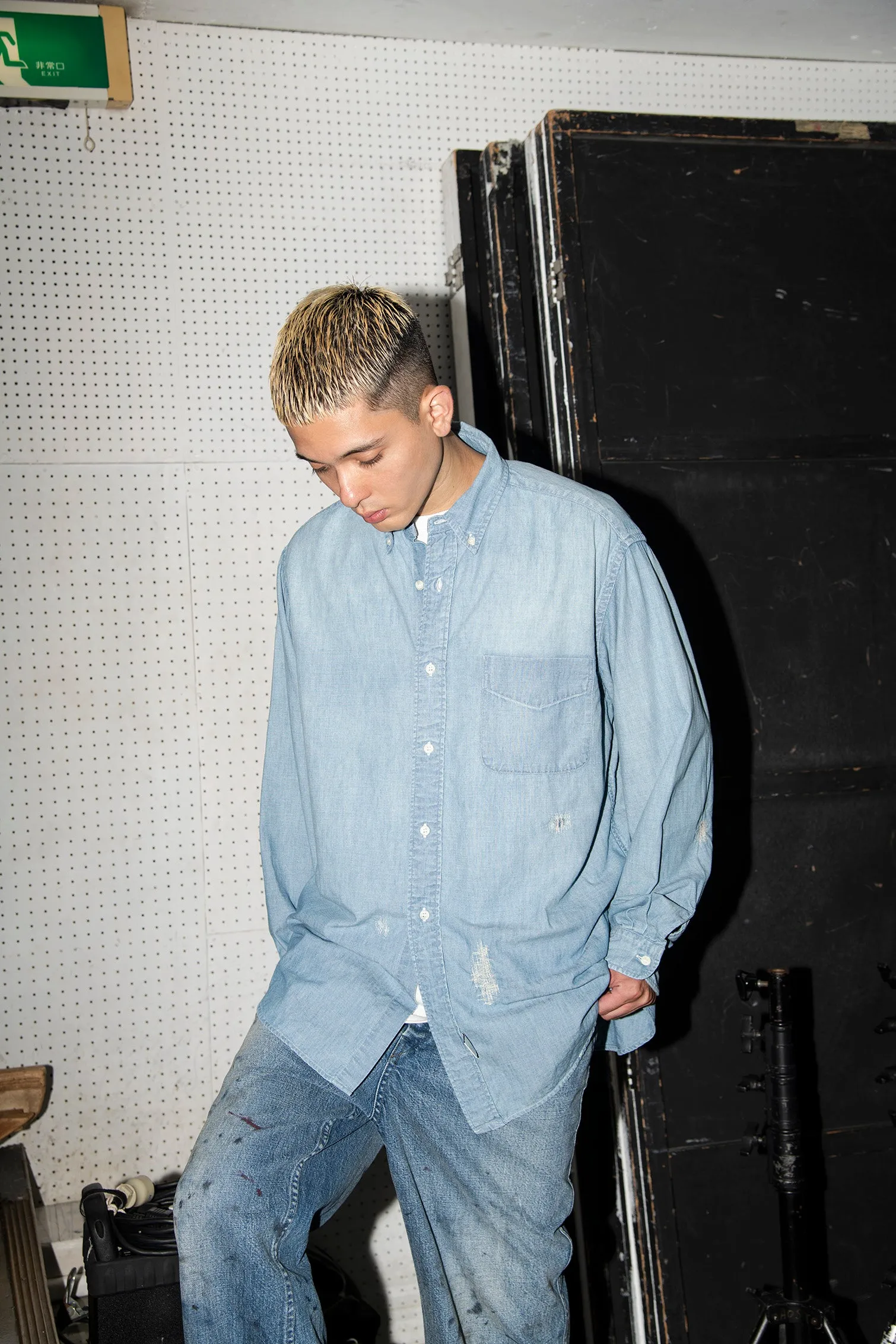 REPAIR AGEING CHAMBRAY SHIRTS