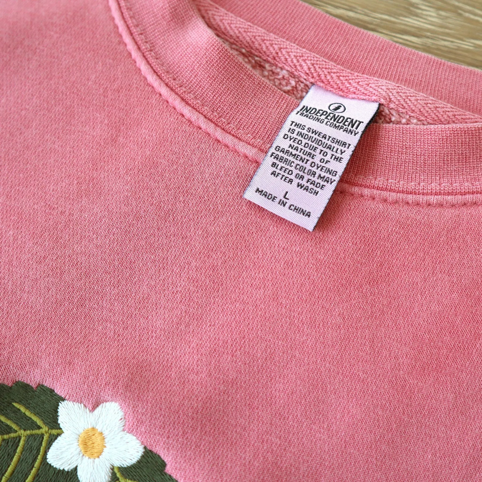Sandstone "Strawberry" Embroidered Sweatshirt