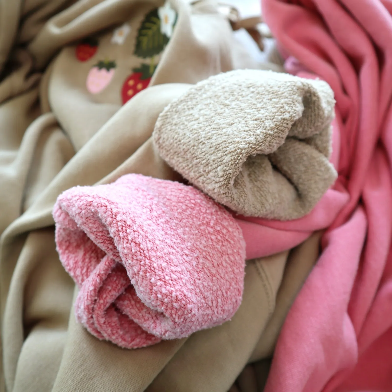 Sandstone "Strawberry" Embroidered Sweatshirt