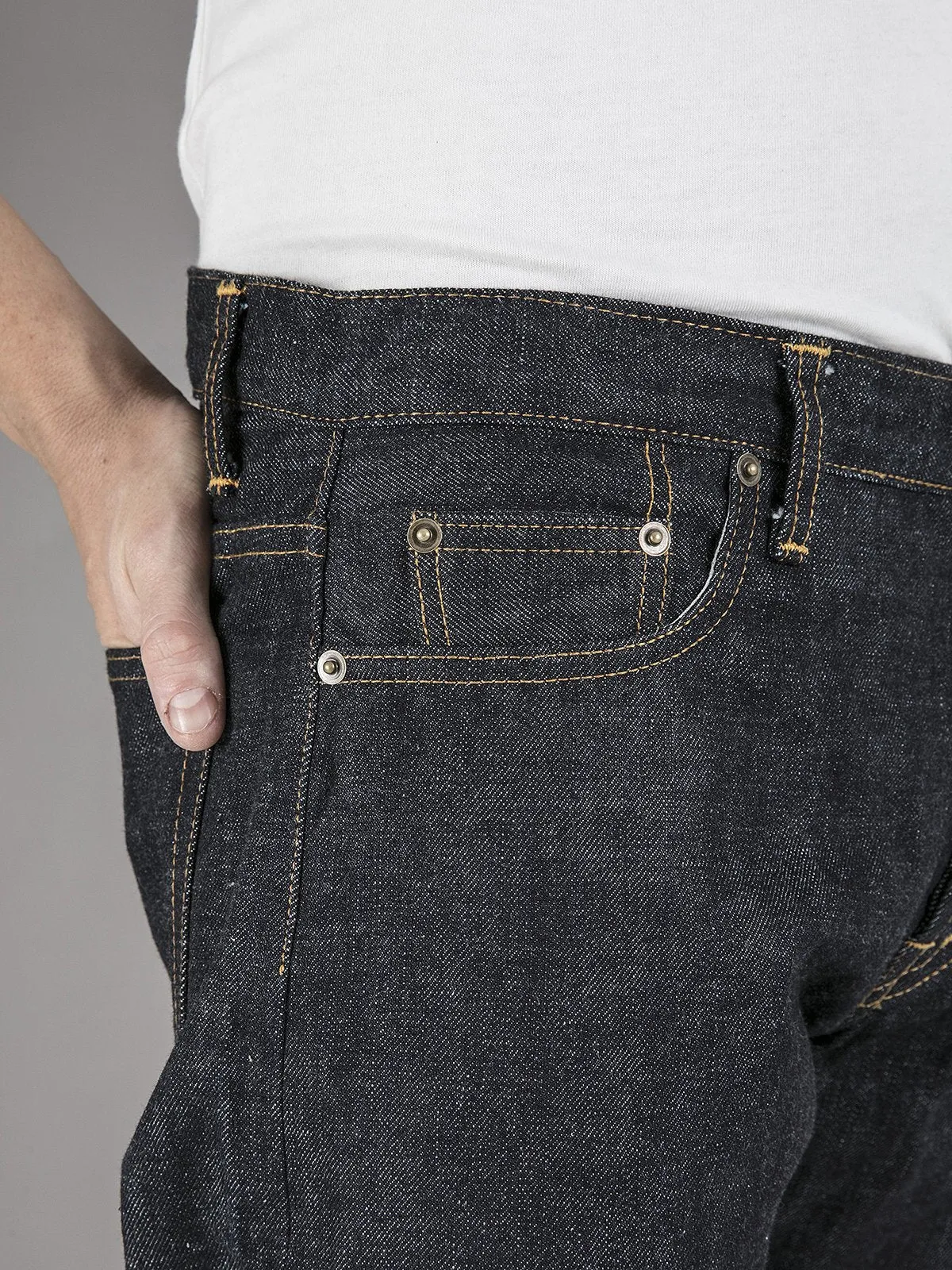 Selvedge Straight Leg Jeans - Indigo