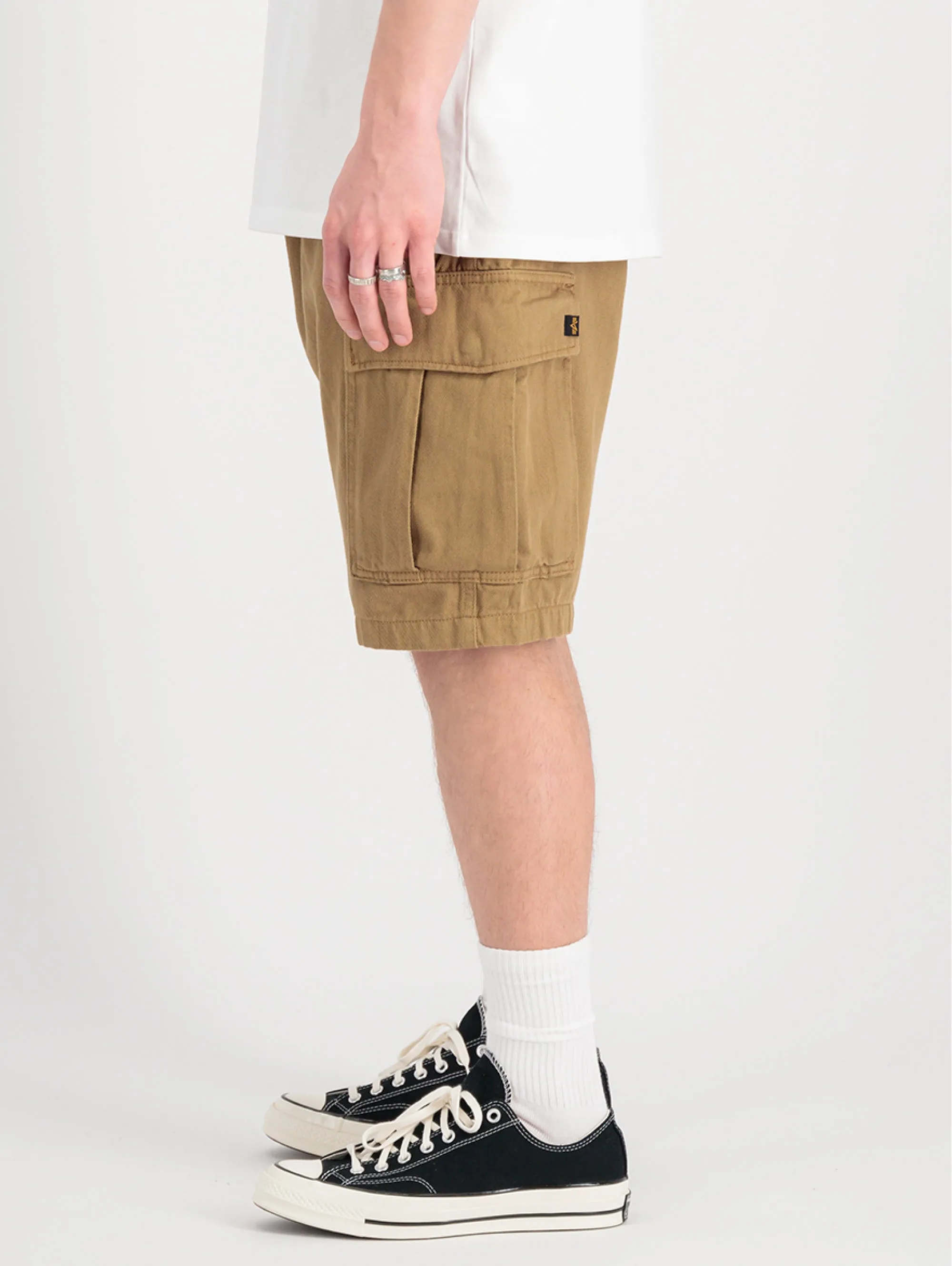 Shorts Cargo con Pince in Twill di Cotone Khaki
