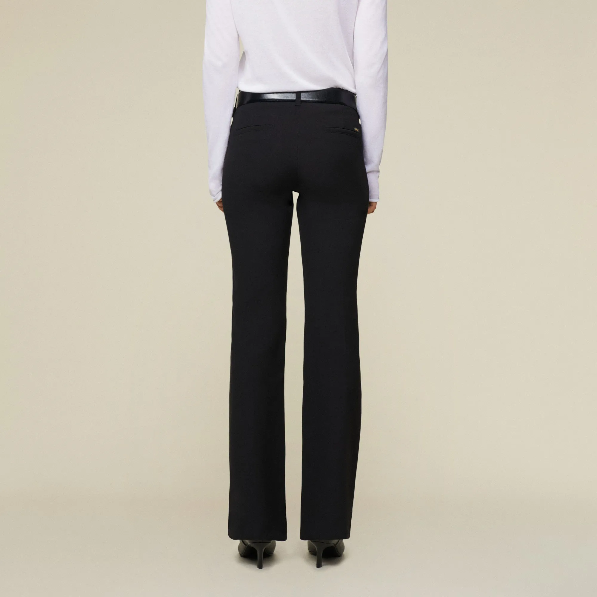 Silvia Suple Roble Wool - High Rise Flare