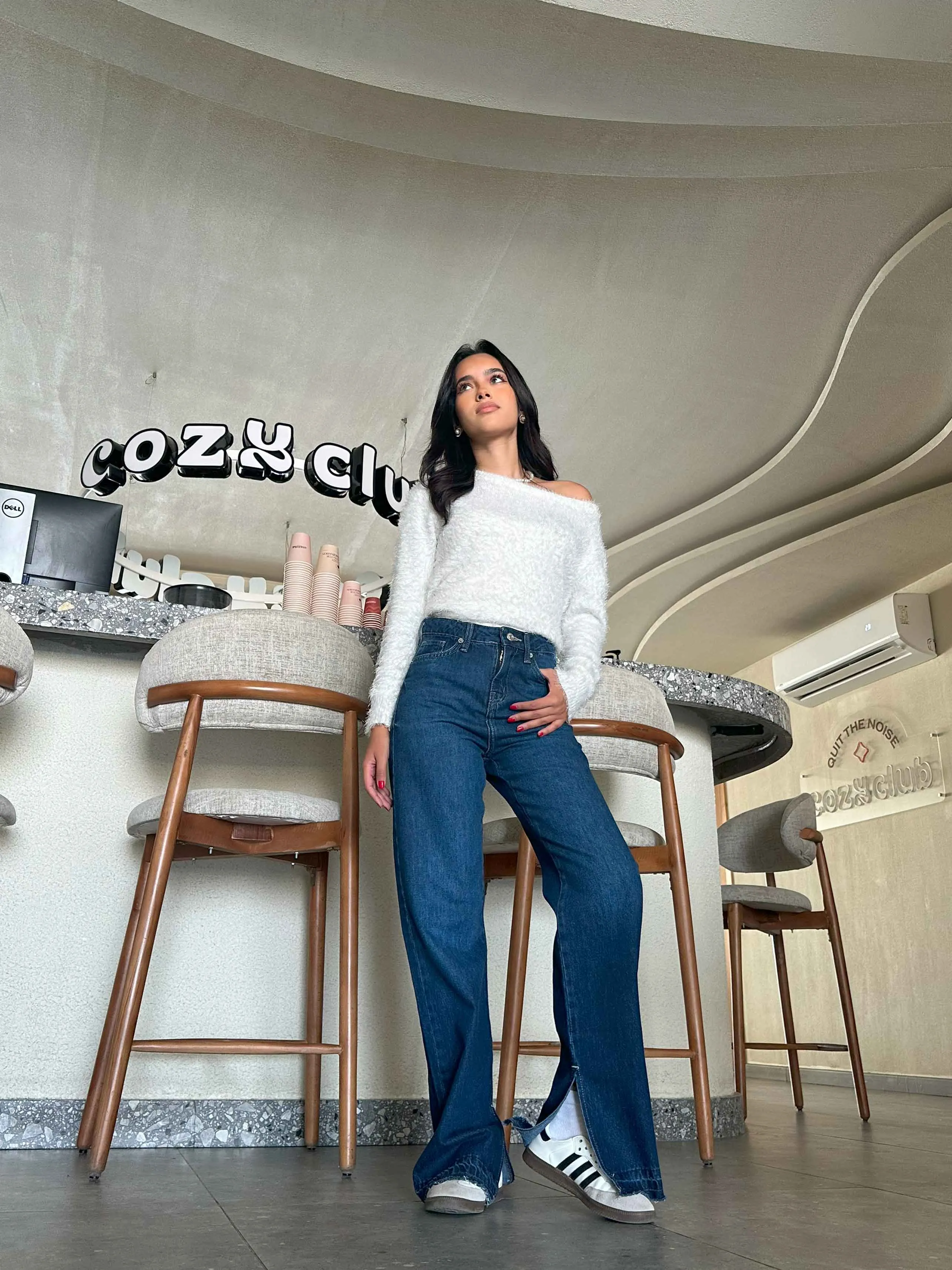Straight Leg - Navy Blue Split Hem Jeans.