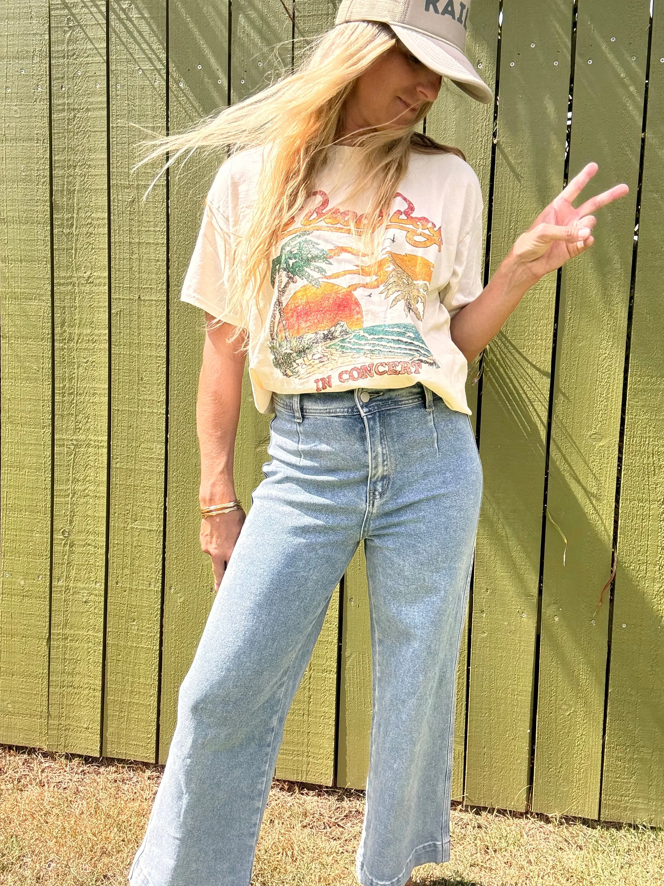 The Beach Boys In Concert thrifted tee