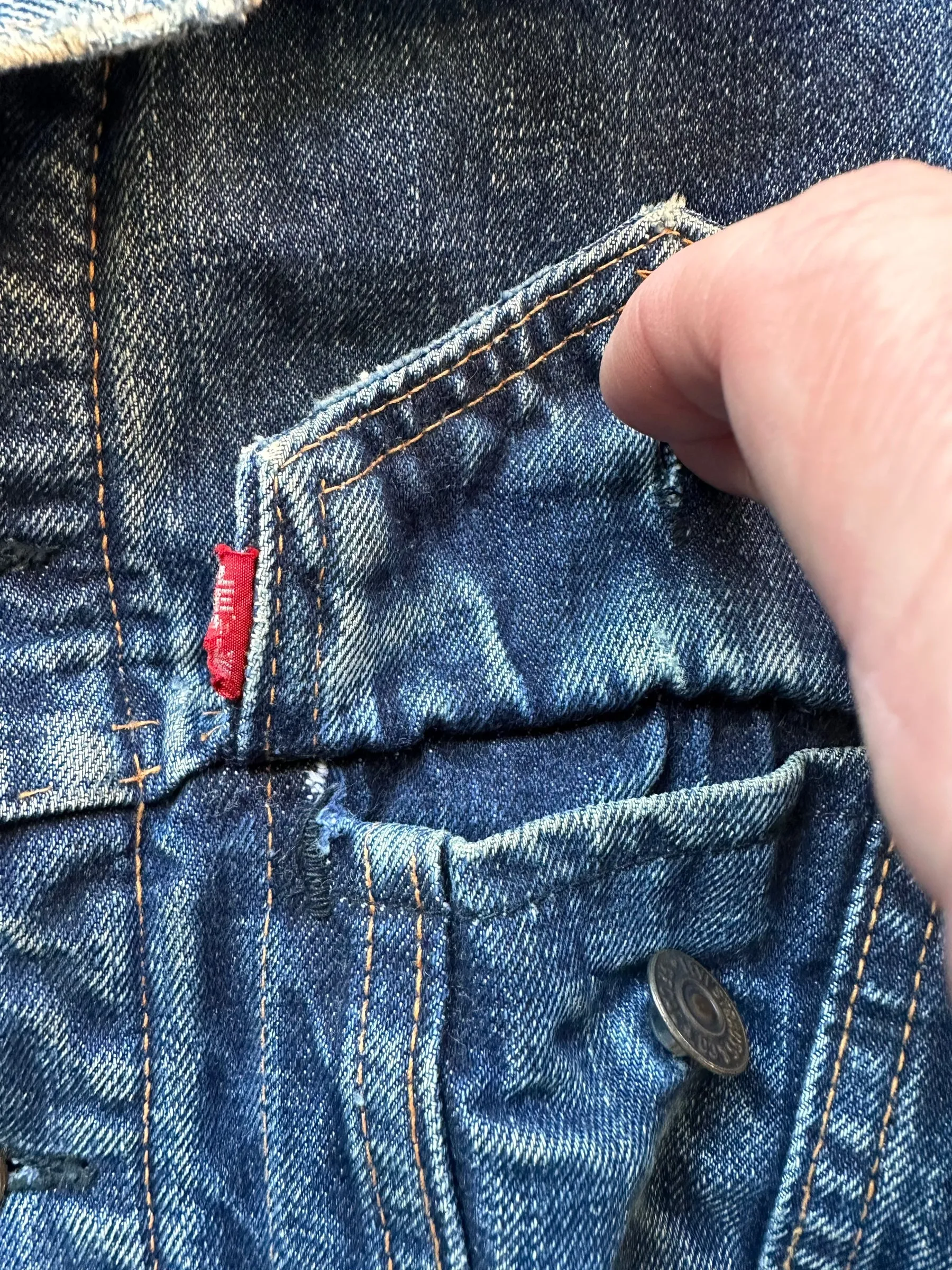 Vintage Levi's Big E Blanket Lined 70505 Denim Jacket SZ 40 | Vintage Denim Workwear Seattle | Seattle Vintage Denim